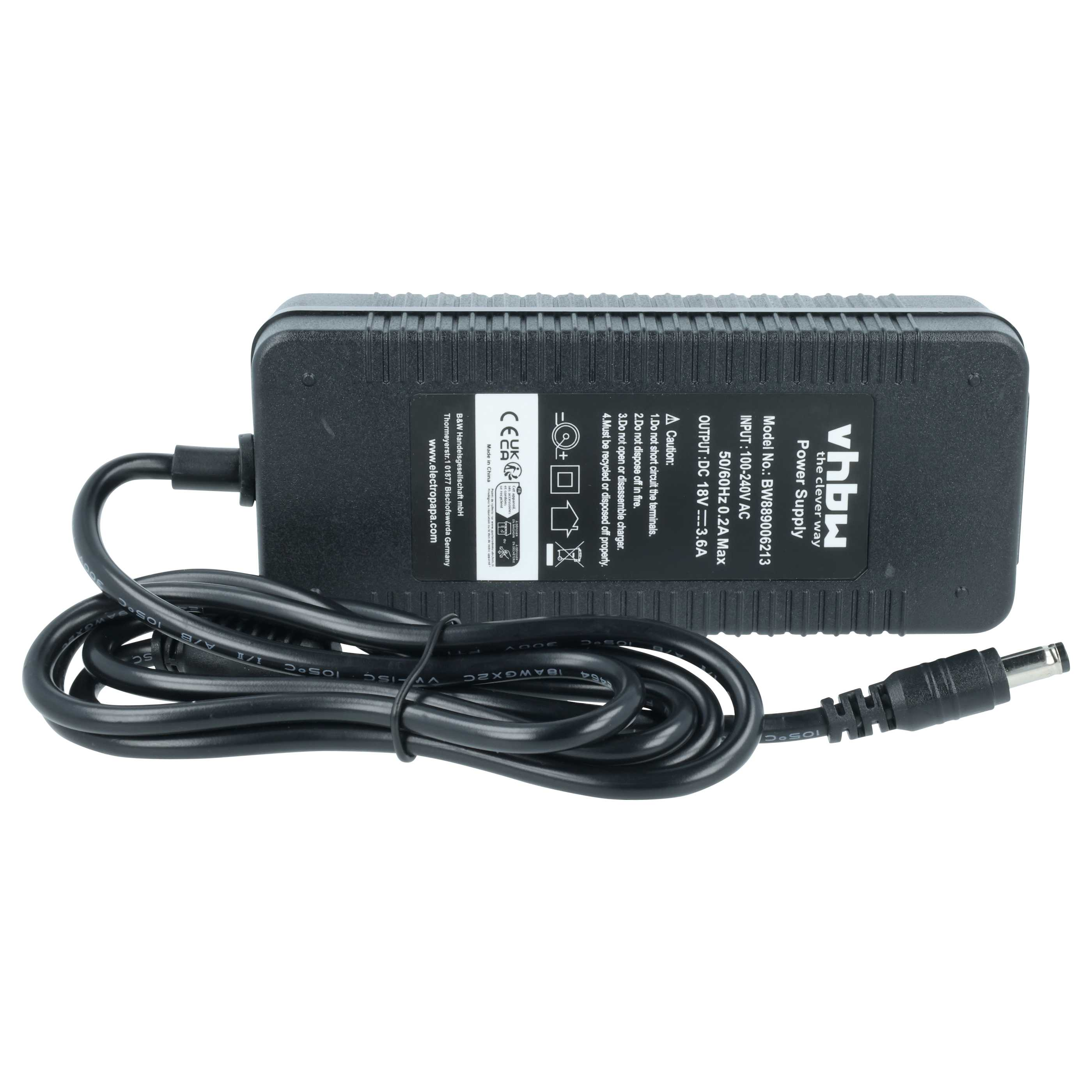 Schwarzes Netzteil mit Kabel und Stecker, Modell BW889006213.