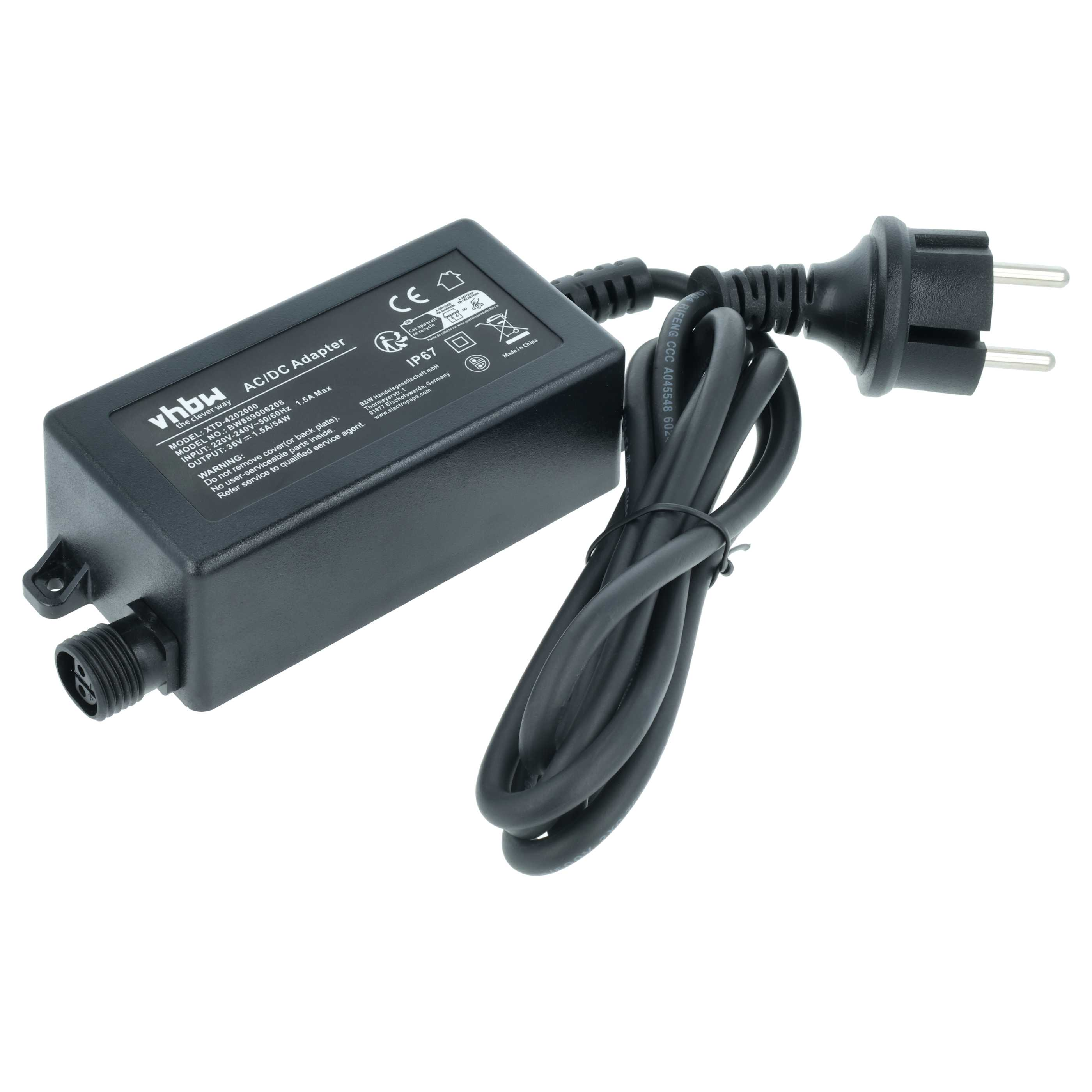 Schwarzes AC/DC-Netzteil mit Kabel, Stecker und Buchse.