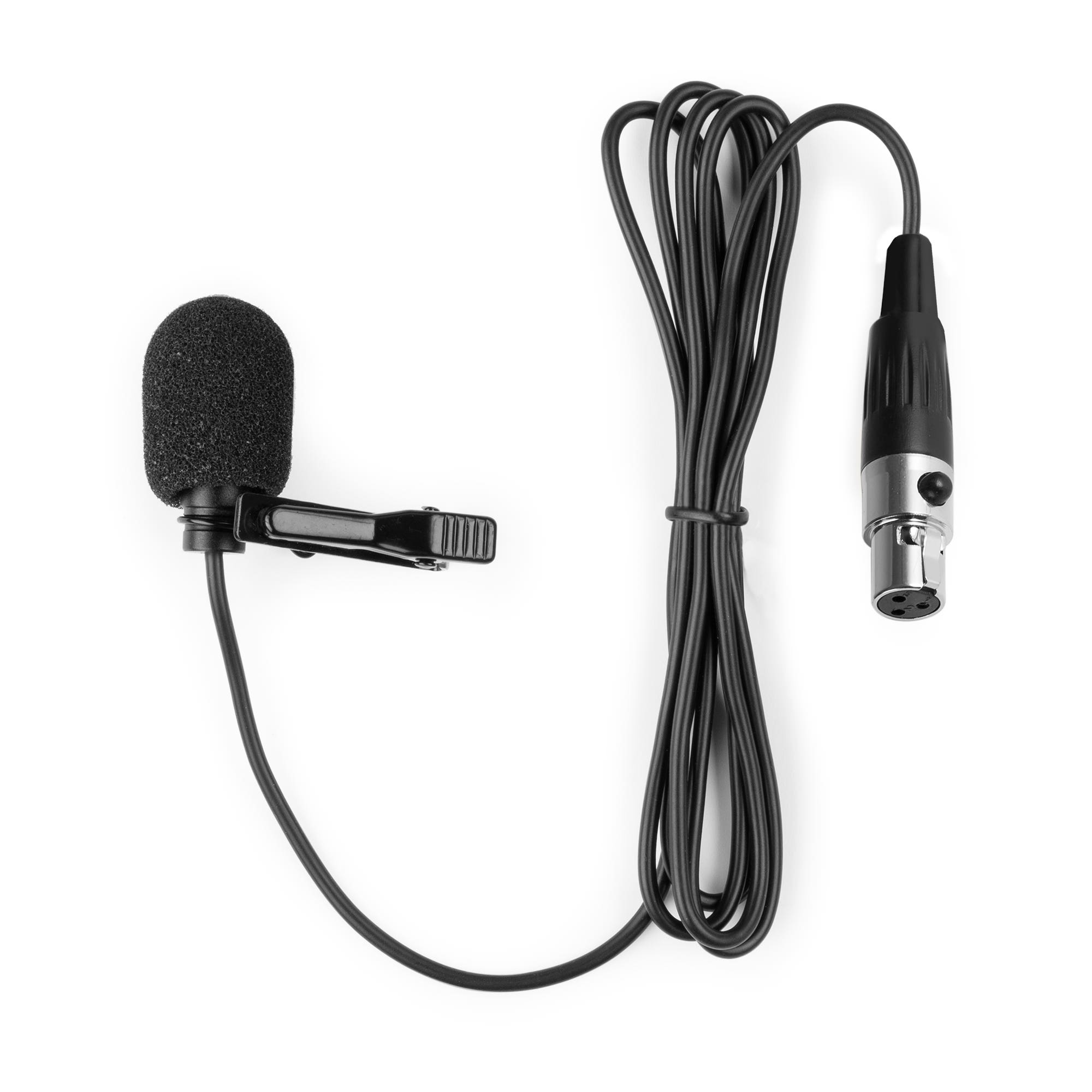 Een zwarte dasspeldmicrofoon met schuimwindkap, clip en XLR-connector.