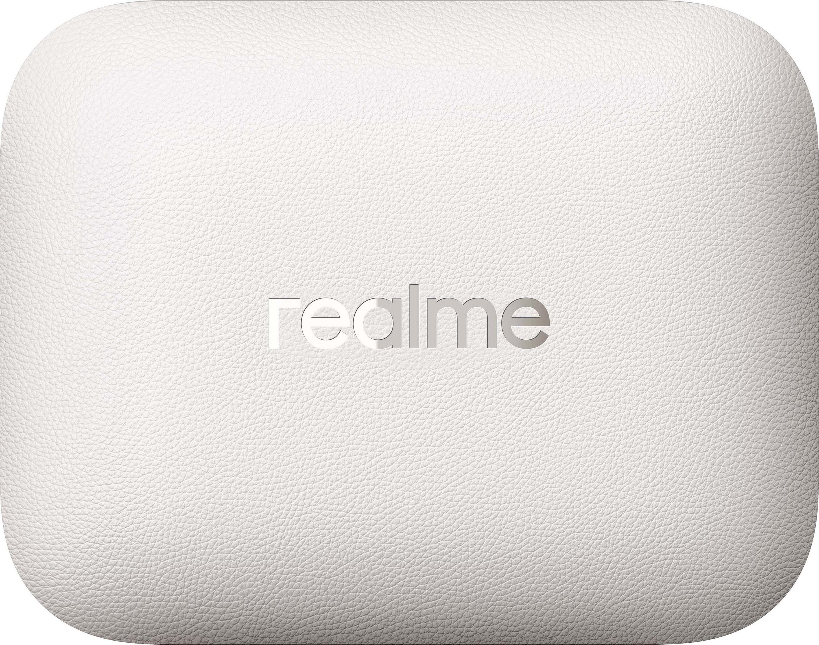 Una custodia bianca con il logo Realme in lettere argentate.