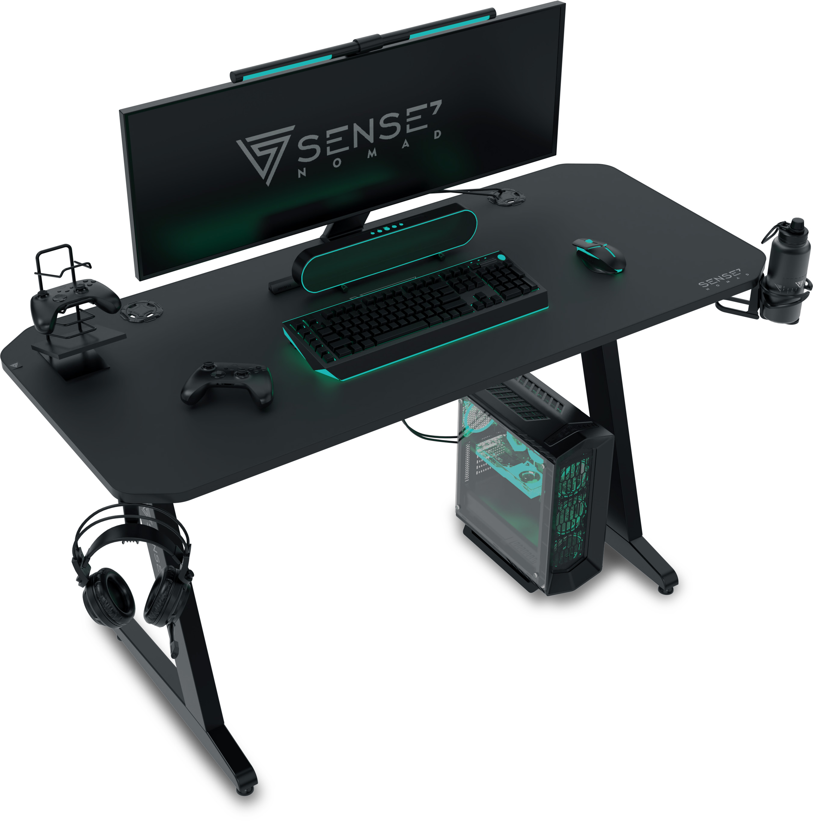 Zwart gamingbureau met monitor, toetsenbord, muis, pc en controllers.