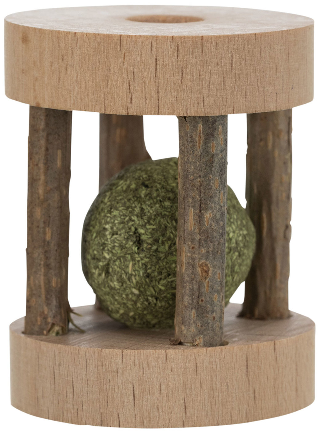 Una gabbia di legno con una palla verde di materiale vegetale all'interno.