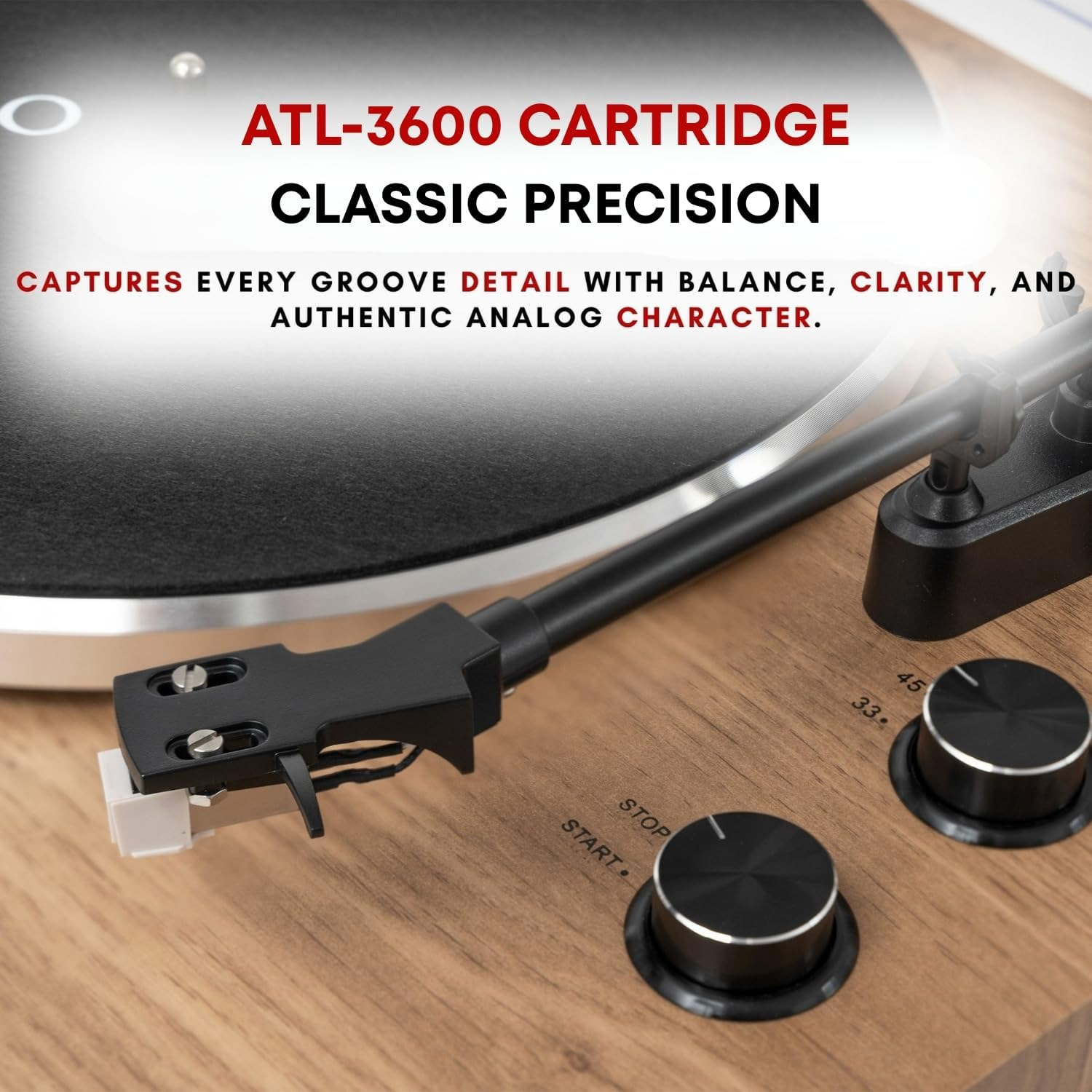 Primer plano de un tocadiscos con brazo y cápsula ATL-3600.