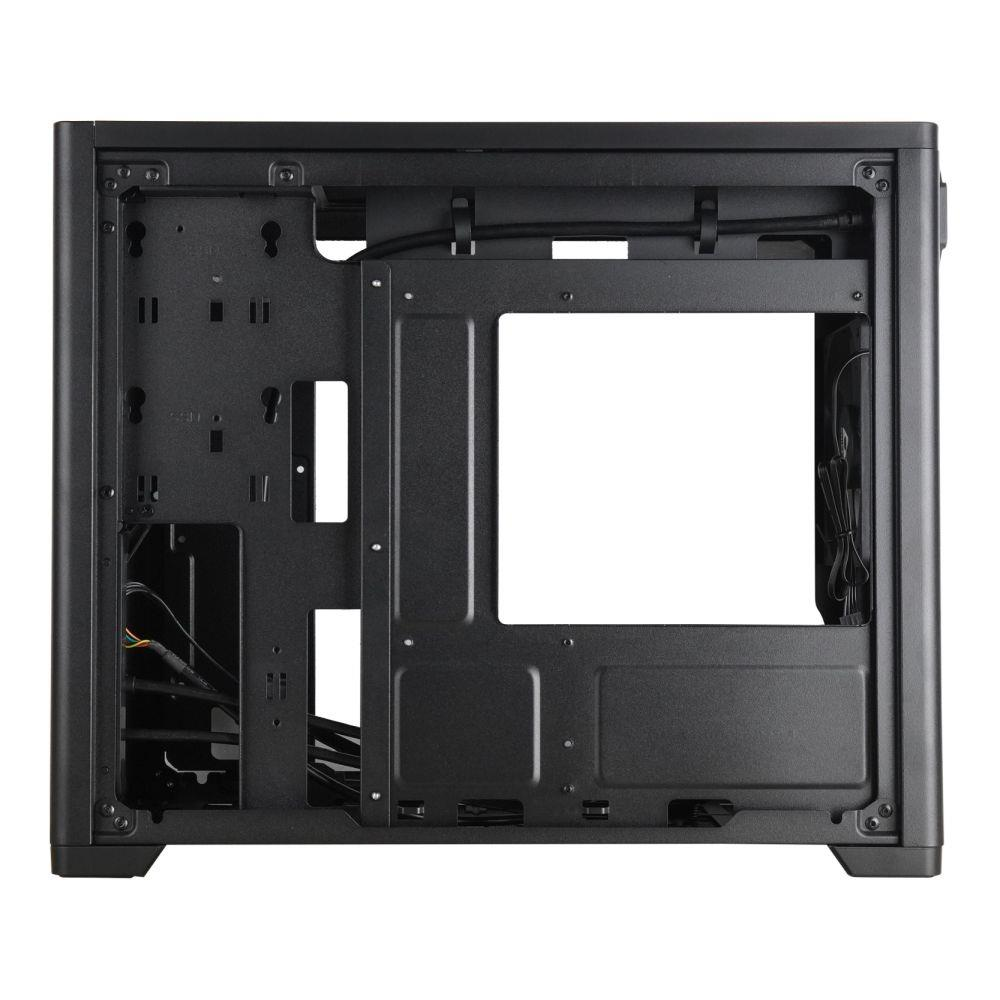 Wnętrze czarnej obudowy komputera z zarządzaniem kablami i miejscami na wentylatory.