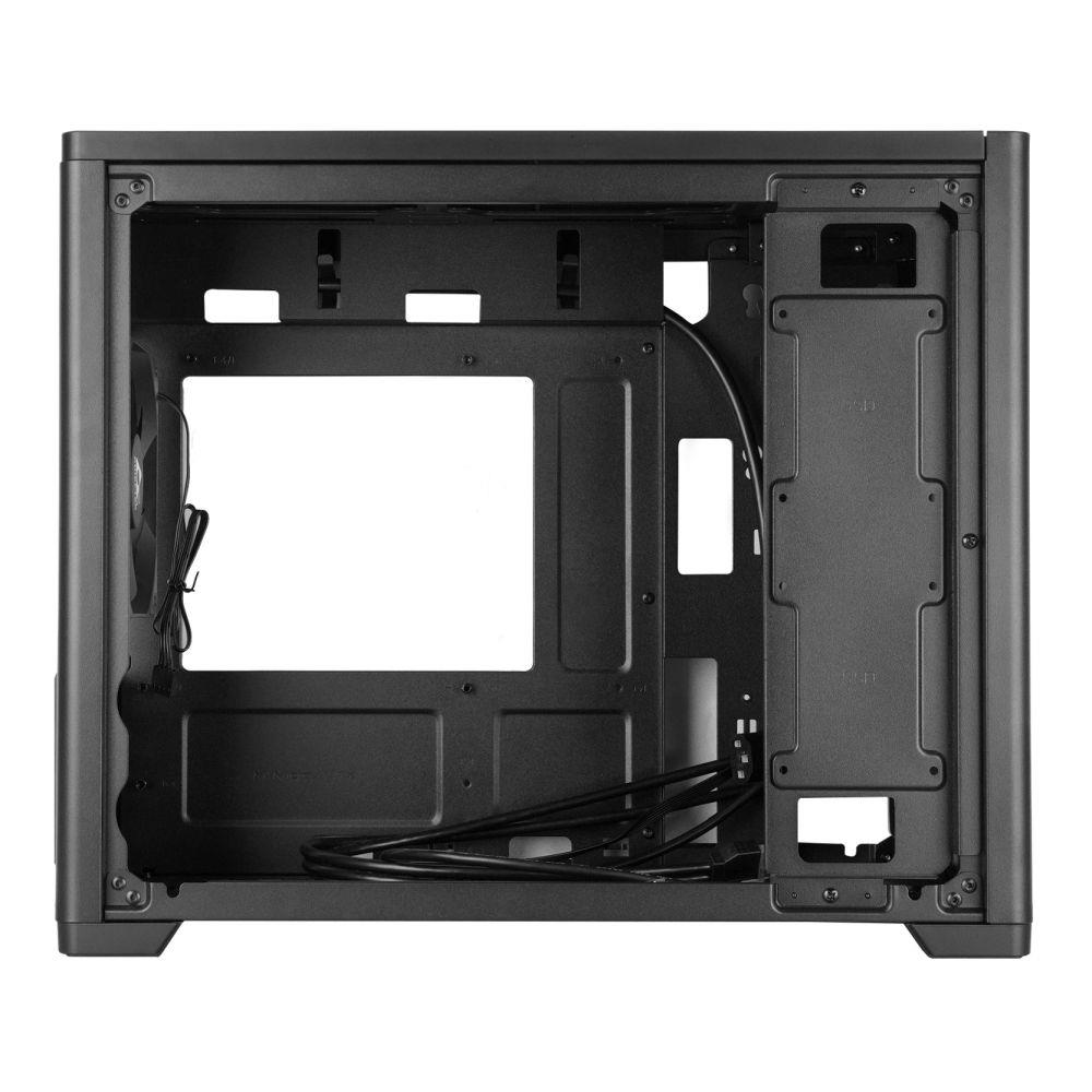 Czarna obudowa komputera z wentylatorem i kablami.