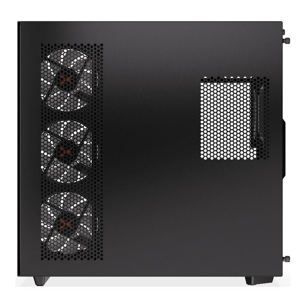 Czarna obudowa komputera z trzema wentylatorami z przodu i tylnym otworem wentylacyjnym.