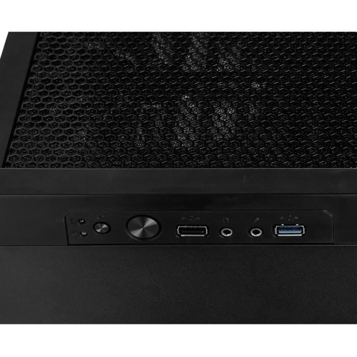Ein schwarzes Computergehäuse mit Lüftergitter und Anschlüssen.