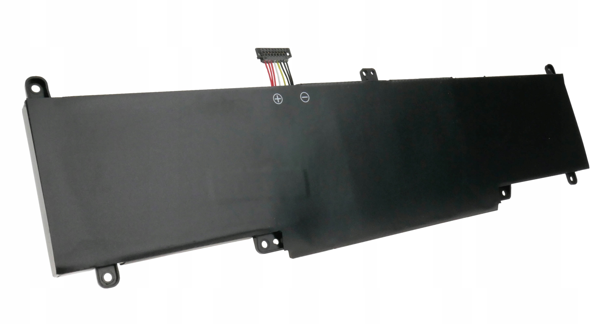 Czarna bateria do laptopa z kablem połączeniowym i otworami montażowymi.