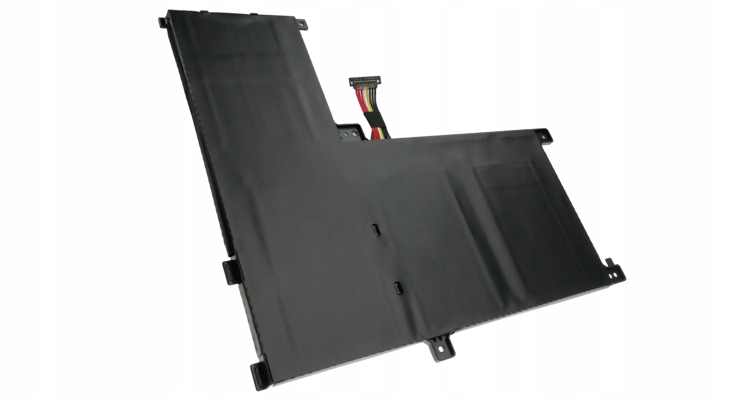 Czarny akumulator do laptopa z kablami i złączem na białym tle.