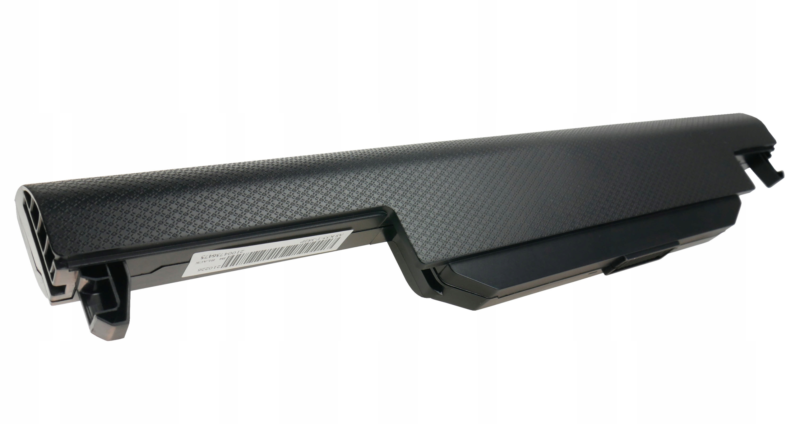 Czarna bateria do laptopa z teksturowanym wzorem i etykietą.