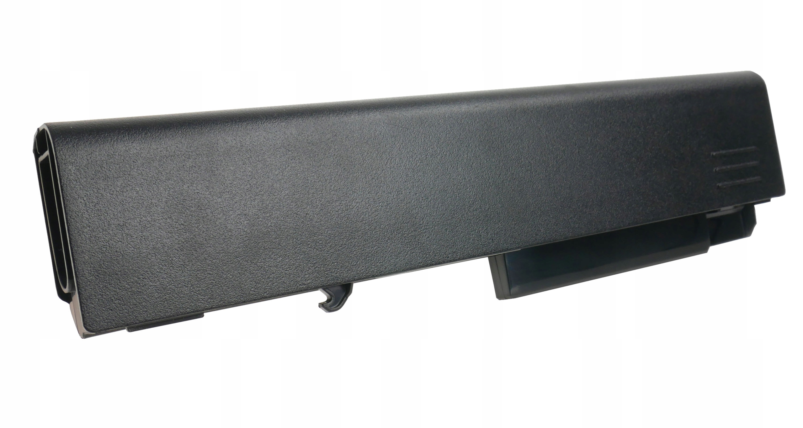 Czarna bateria do laptopa z prążkowaną teksturą i mechanizmem blokującym.