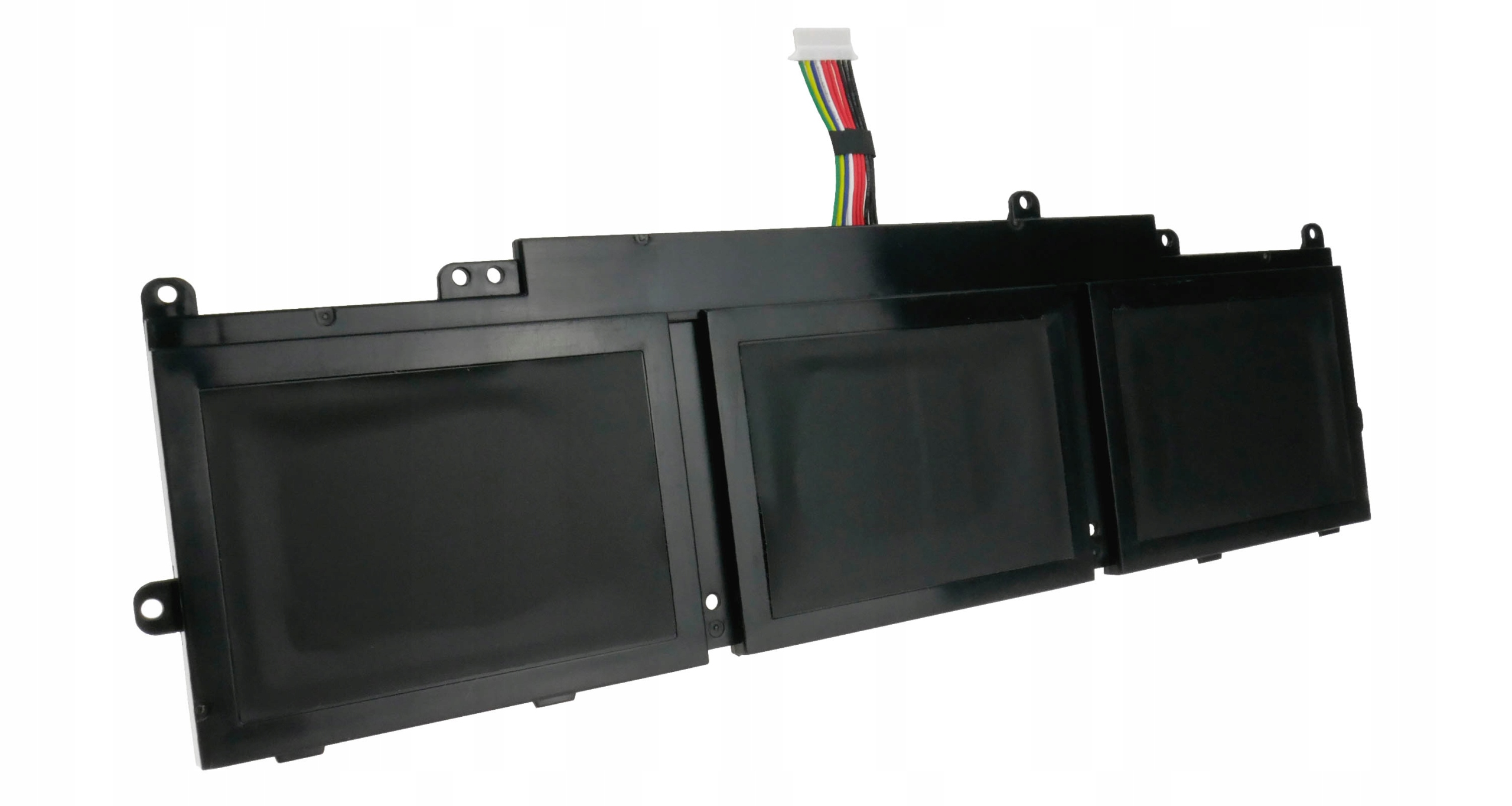 Czarna, trzykomorowa bateria do laptopa z przewodami.