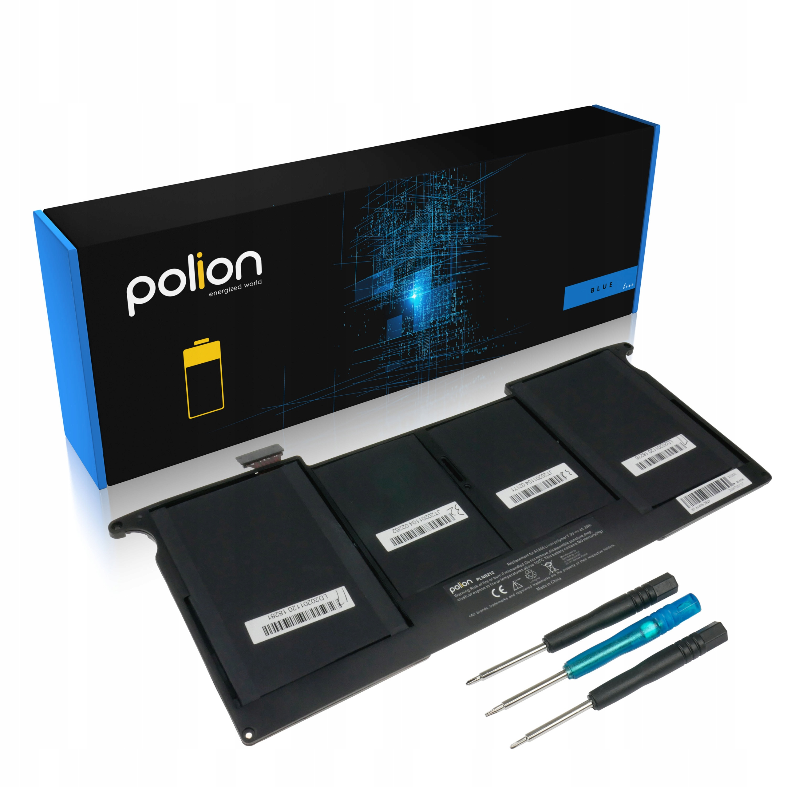 Bateria do laptopa i trzy śrubokręty leżą przed czarnym pudełkiem z niebieską krawędzią.