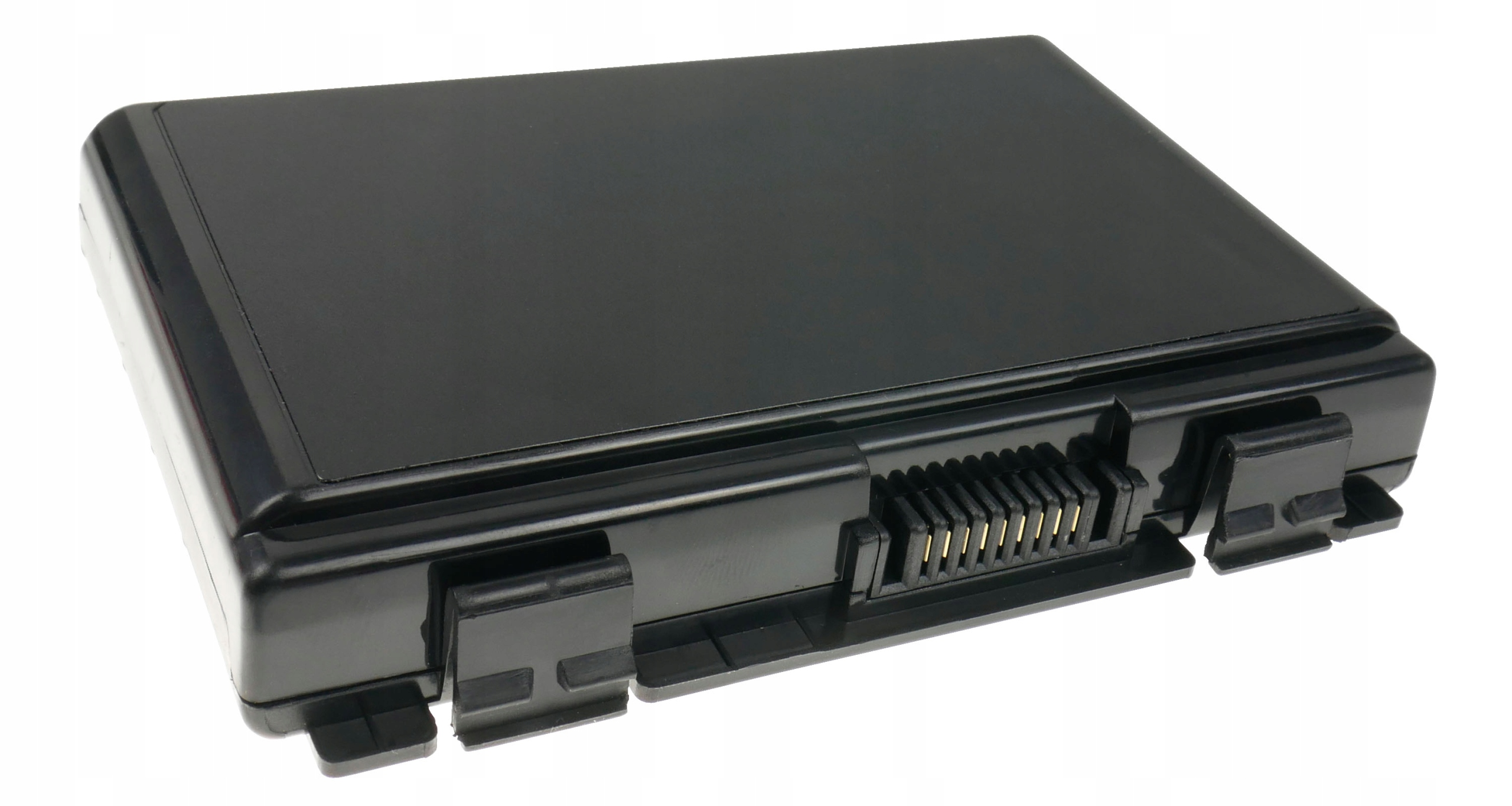 Czarna bateria do laptopa ze złotymi złączami i mechanizmami blokującymi.