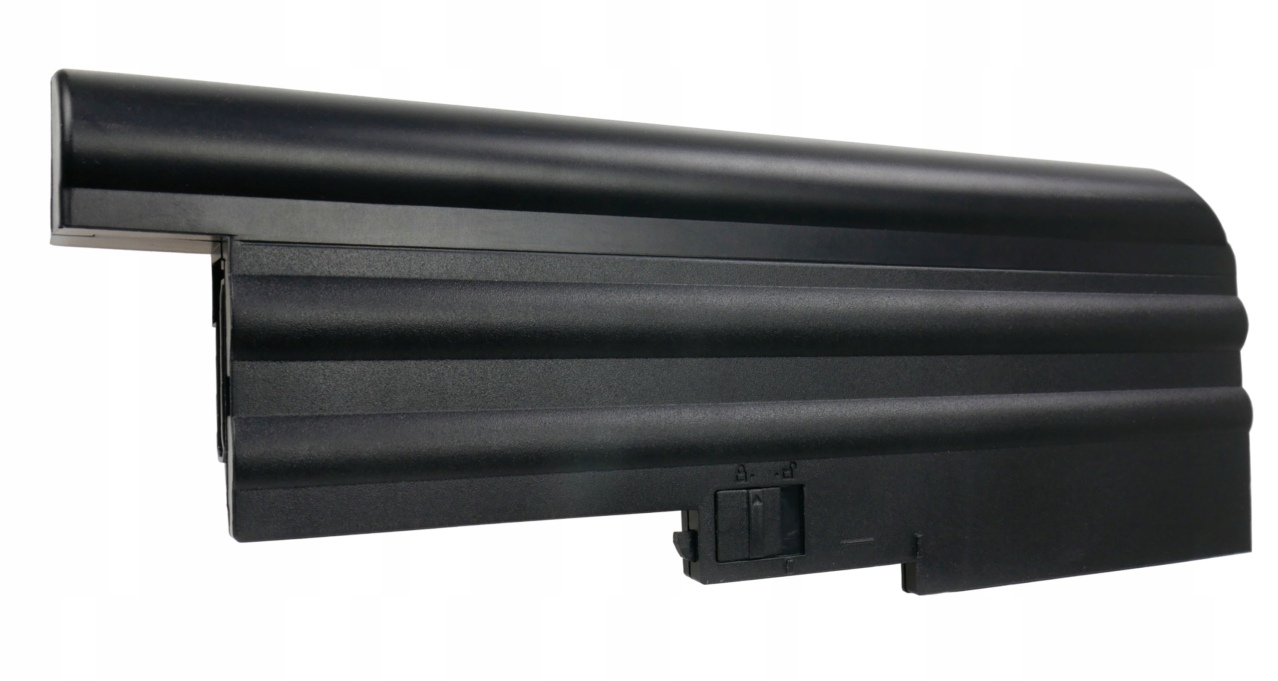 Czarna bateria do laptopa z prążkowaną fakturą i mechanizmem blokującym.