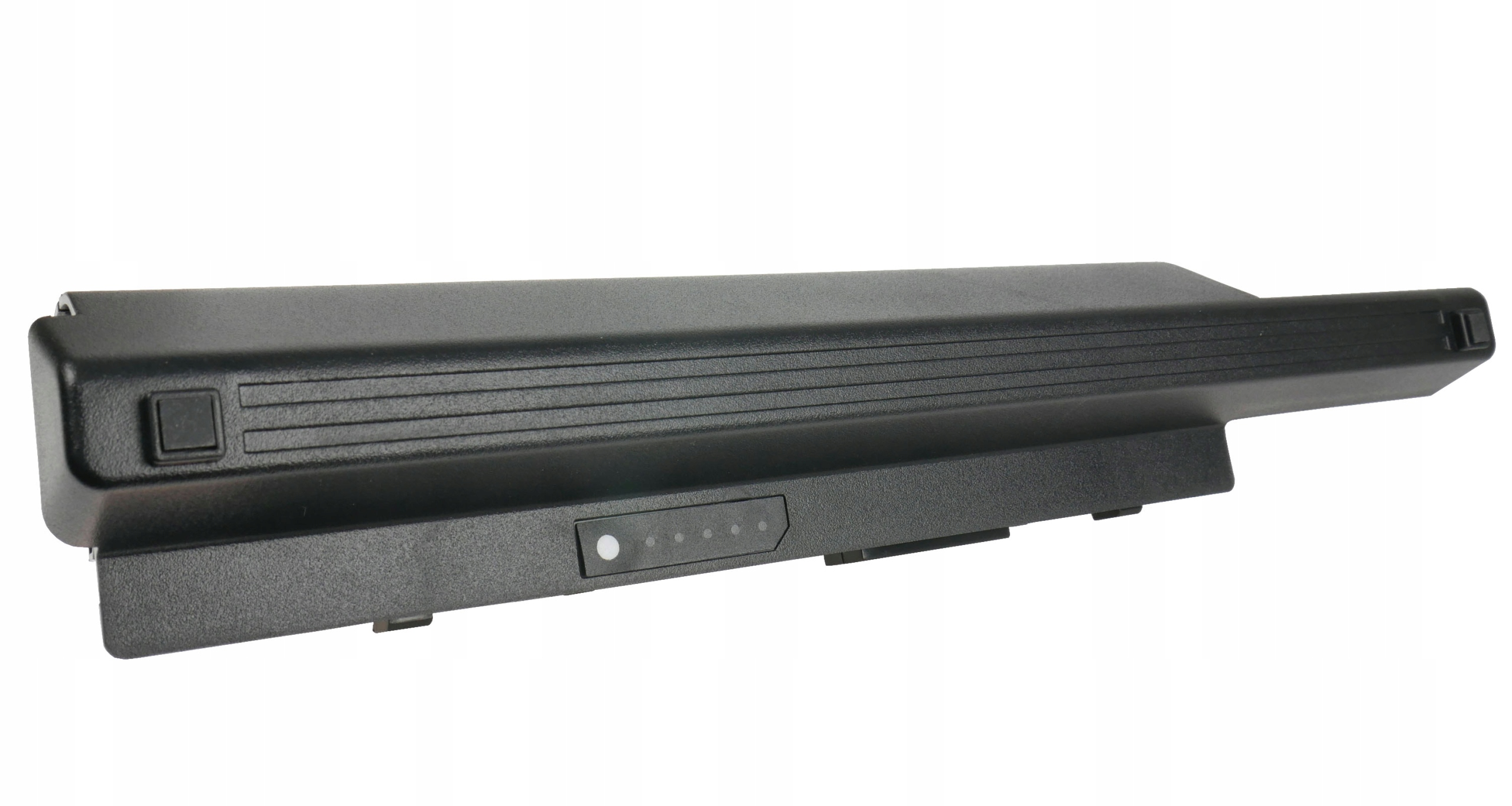 Czarna bateria do laptopa ze wskaźnikami naładowania i przyciskami.