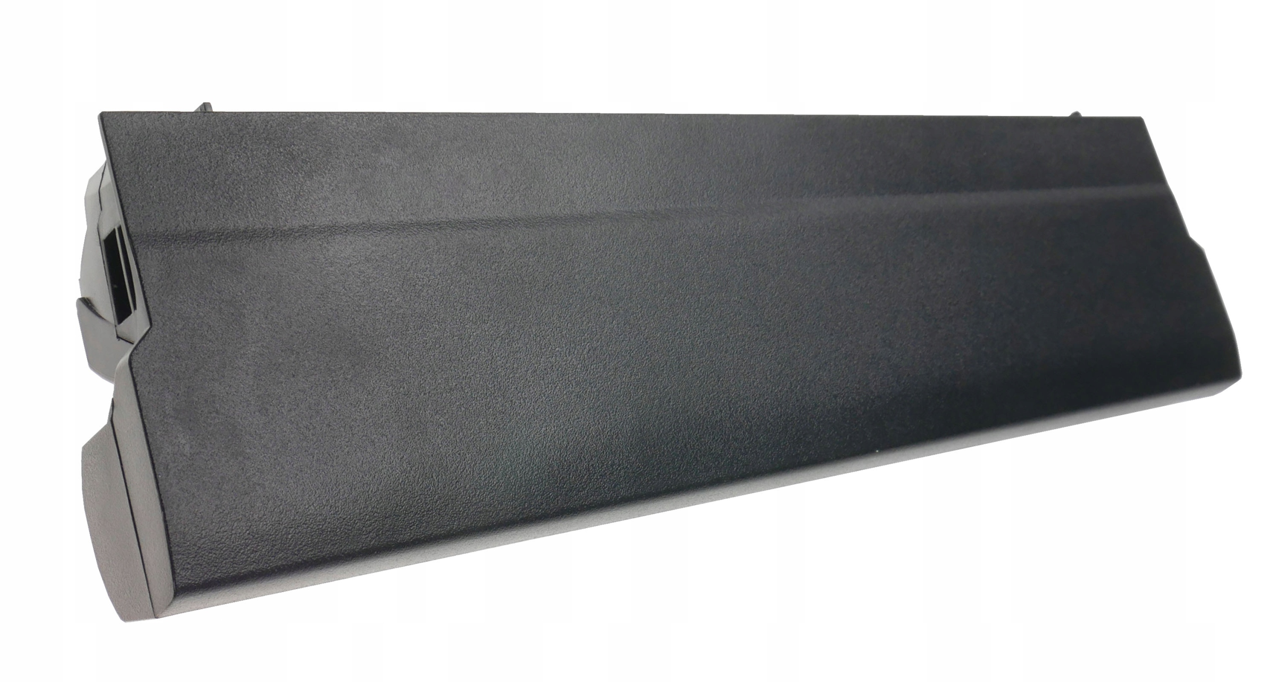 Czarna teksturowana plastikowa osłona, izolowana na białym tle.