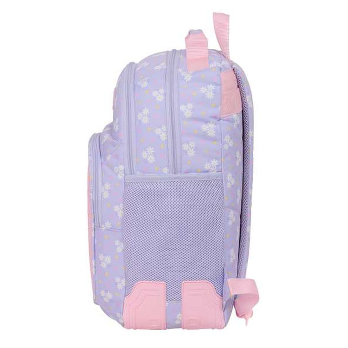 Ein lila Rucksack mit Blumenmuster und rosa Akzenten, Seitenansicht.