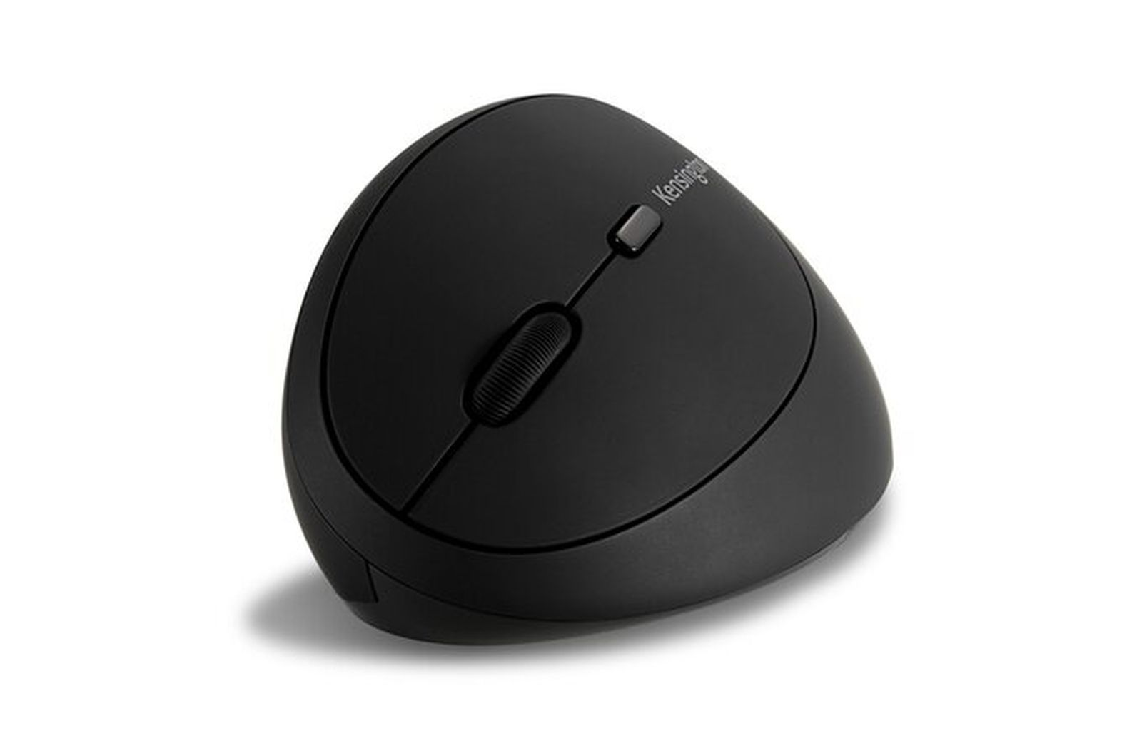 Un mouse verticale nero con rotellina di scorrimento e logo Kensington.