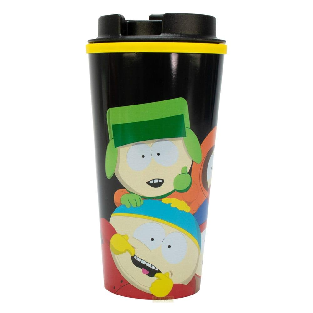 Schwarzer Reisebecher mit South Park Charakteren Kyle und Cartman vorne.