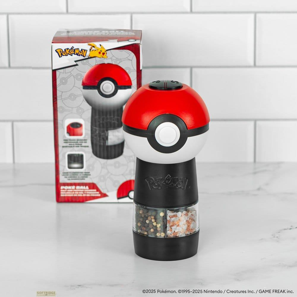 Ein Pokémon Pokeball-Mühlen-Set mit Gewürzen im Inneren und der Verpackung.