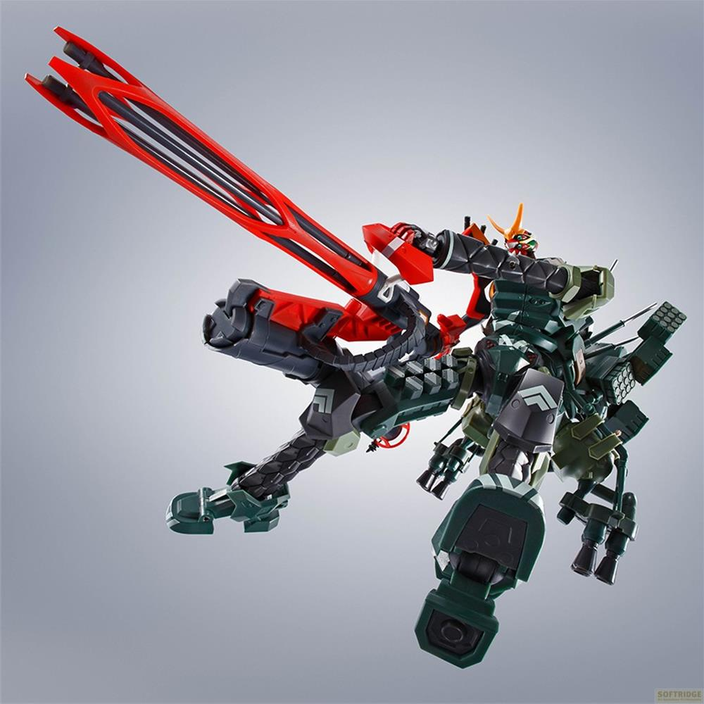 Un mech verde e rosso che tiene una grande spada rossa su sfondo grigio.