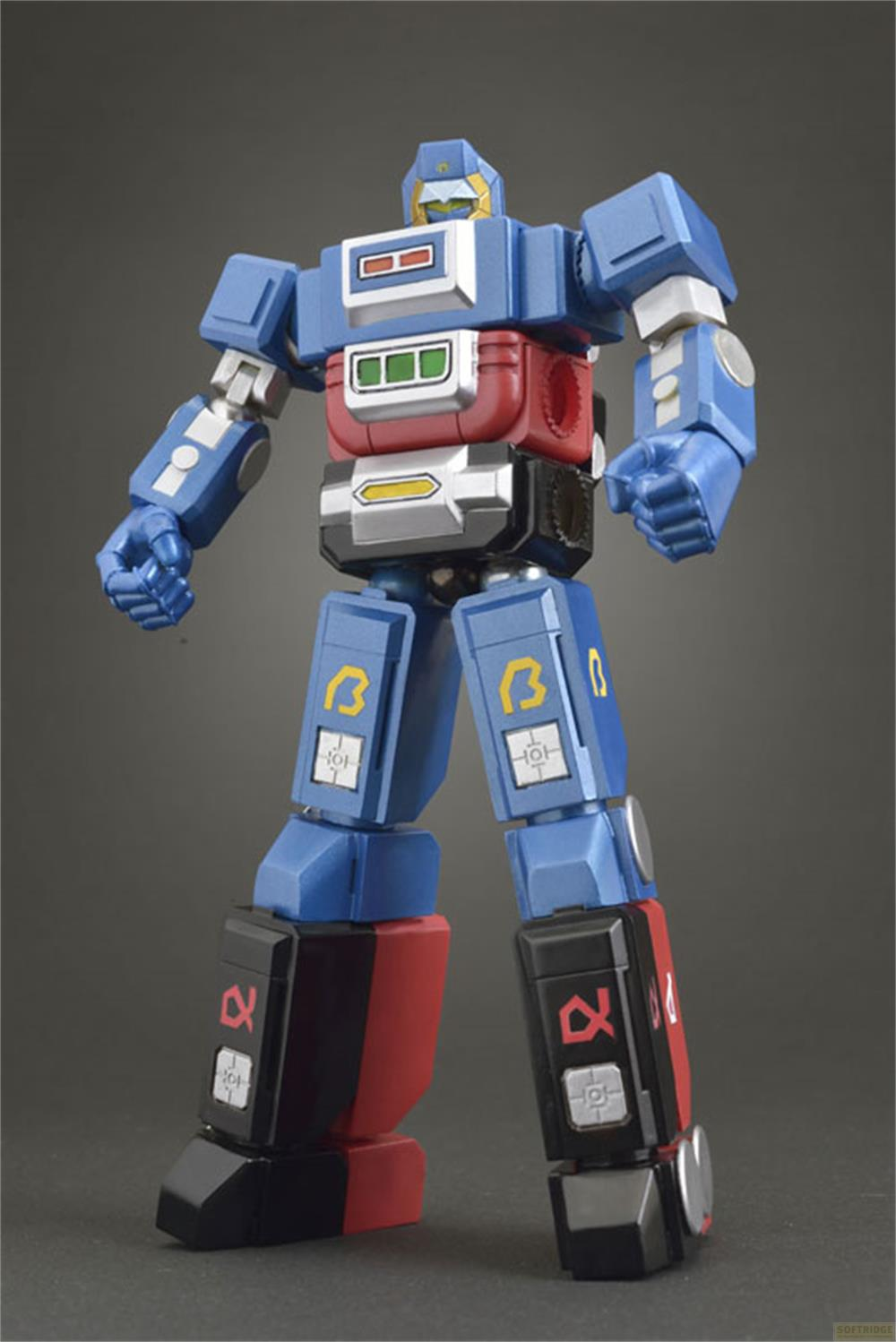 Un robot blu e rosso con simboli gialli sulle gambe.