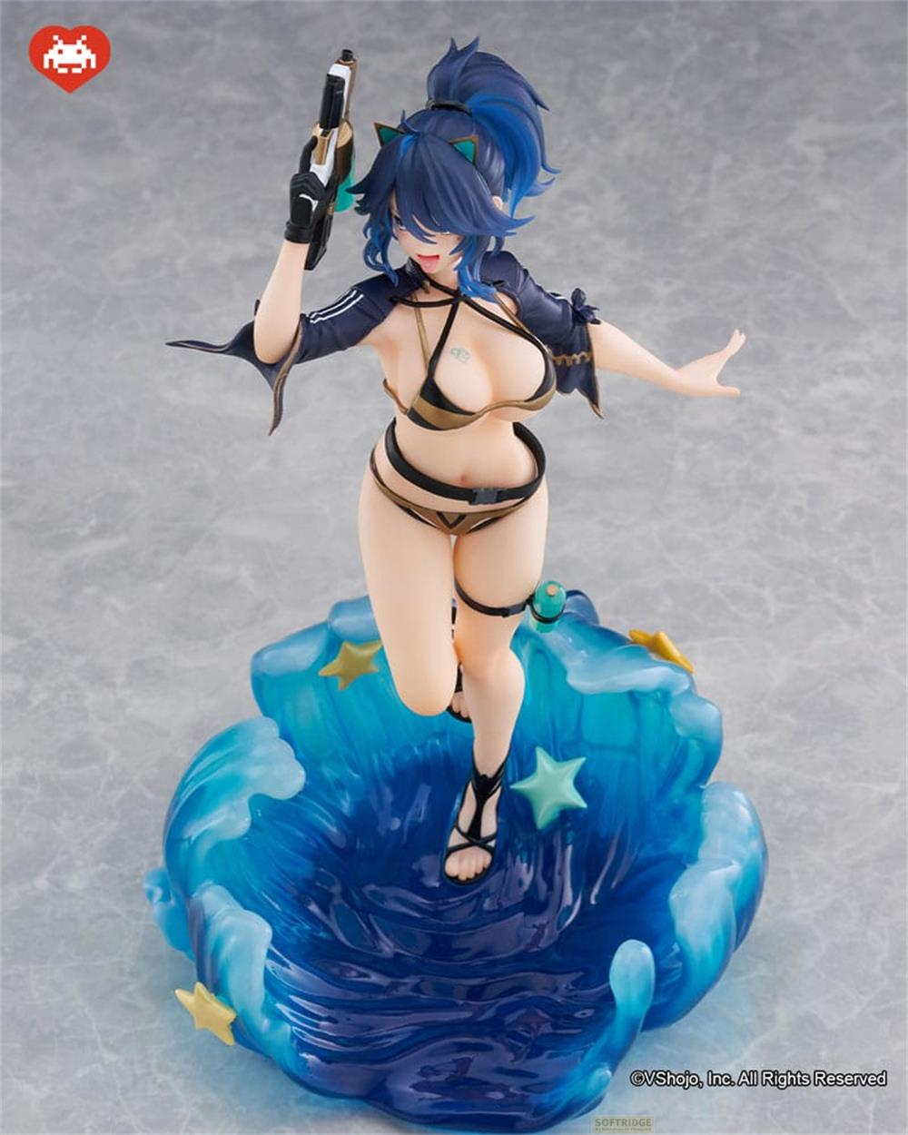 Anime-Figur von einem Mädchen im Bikini mit blauen Haaren, das eine Waffe hält und auf blauen Wasserwellen steht.