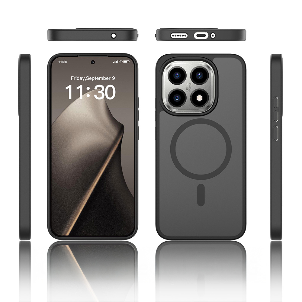 Kamera kesintili, manyetik halkalı ve yansıtıcı yüzeyli siyah telefon kılıfı.