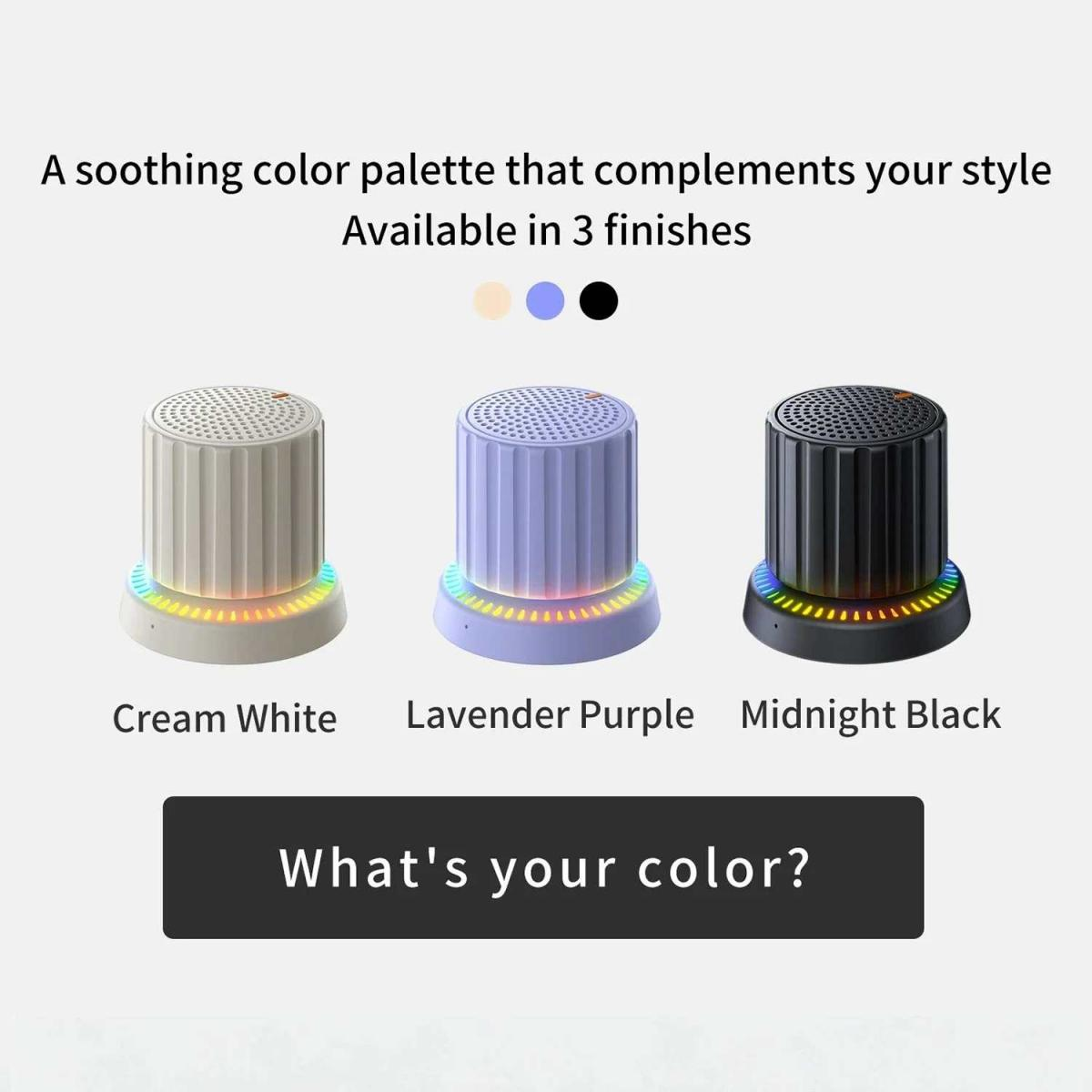 Drei zylindrische Lautsprecher in Creme, Lavendel und Schwarz mit bunten LED-Sockeln.