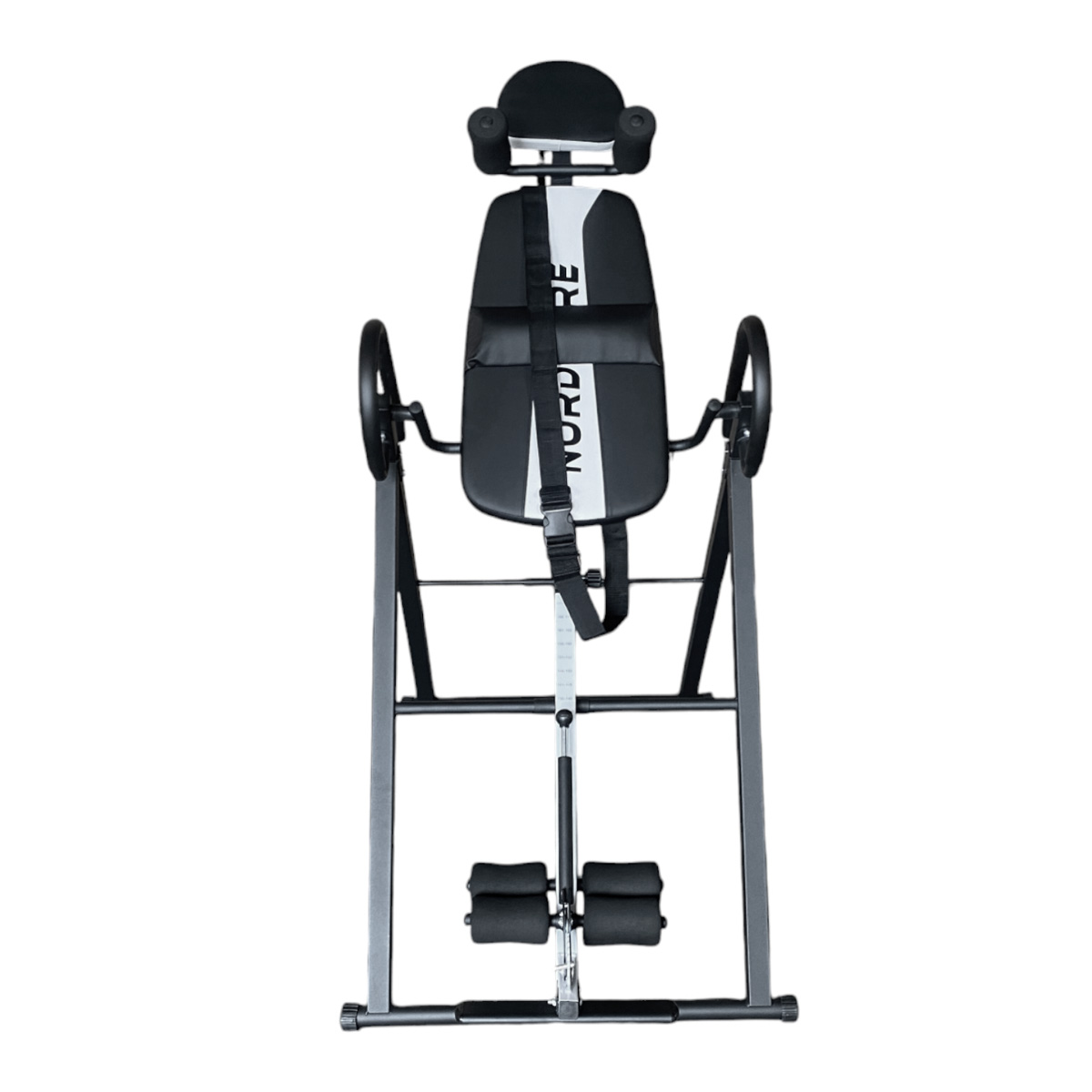 Czarny stół inwersyjny z wyściełanym siedziskiem, zagłówkiem i podparciem kostek.