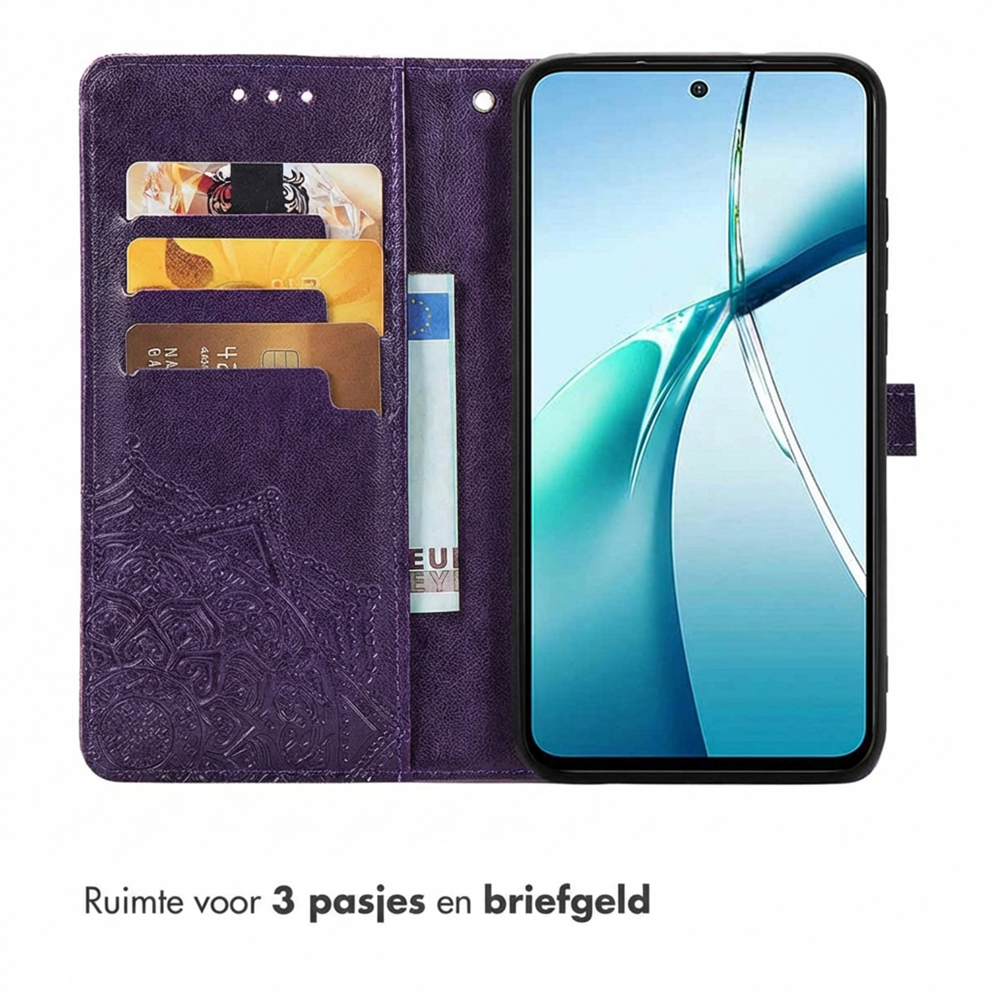 Étui de téléphone violet avec fentes pour cartes et poche à billets. Le téléphone est inséré.