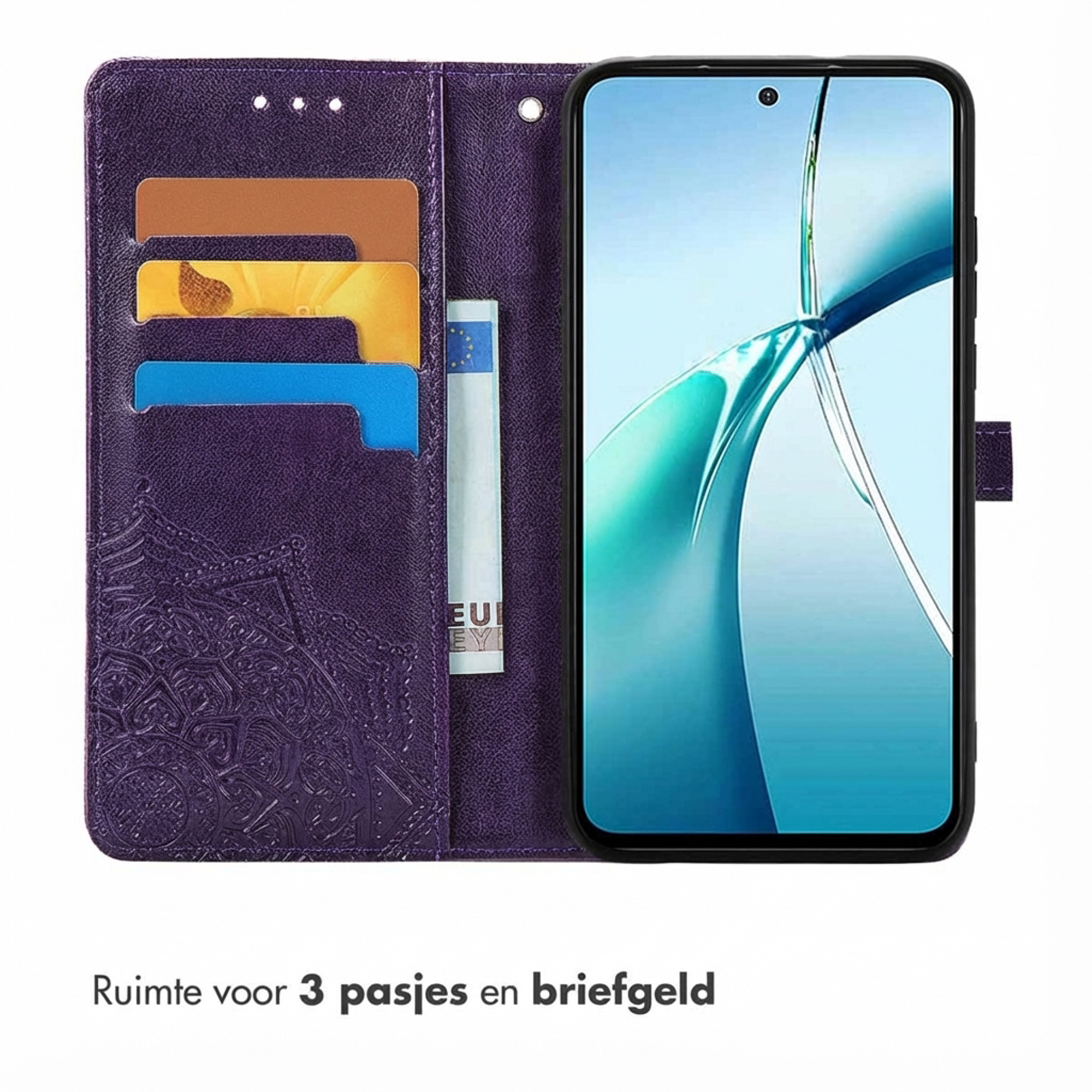 Een paarse telefoonhoes, opengeklapt met een smartphone aan de rechterkant en kaartsleuven met drie pasjes en contant geld aan de linkerkant.