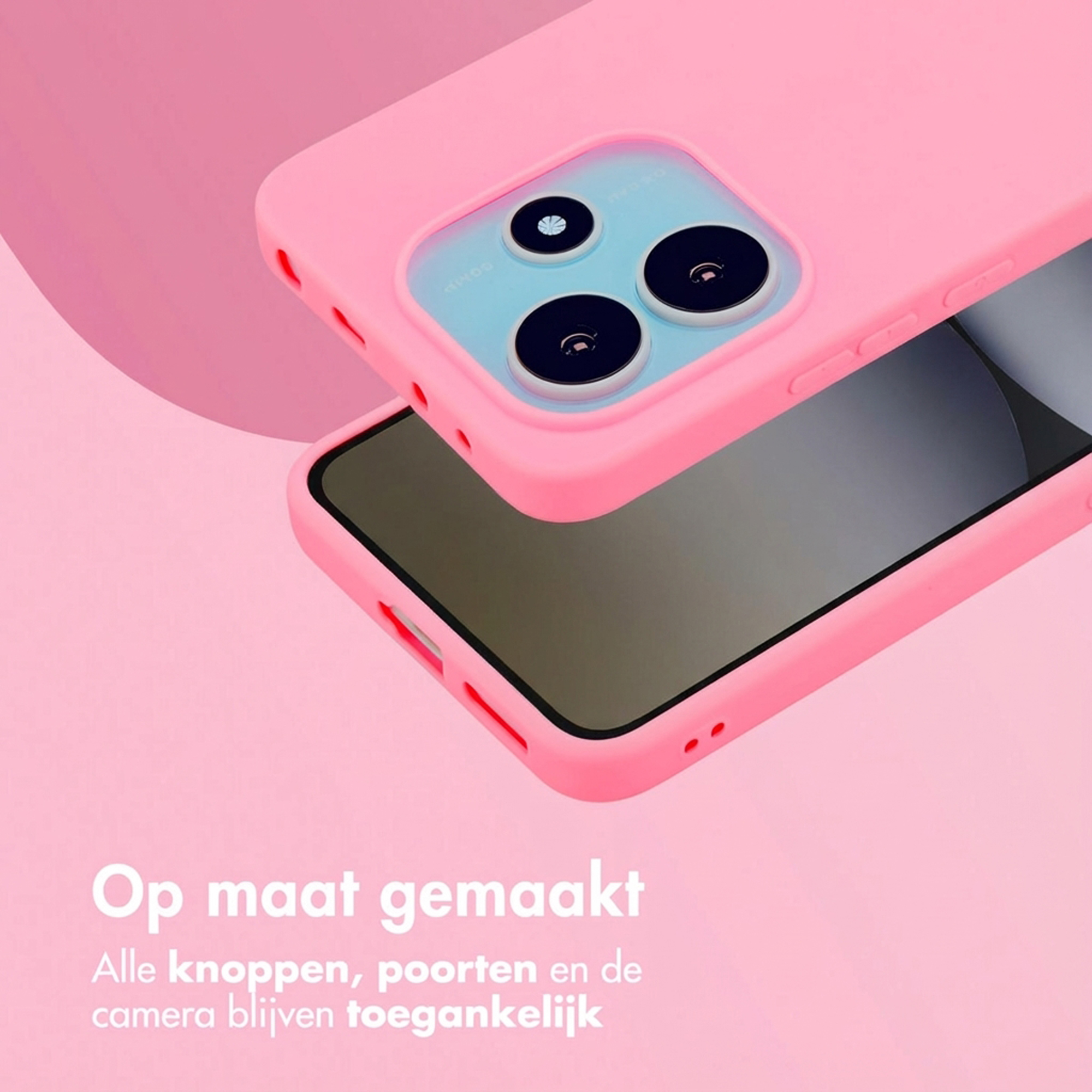 Een roze telefoonhoesje met camera-uitsparing ligt op een telefoon.