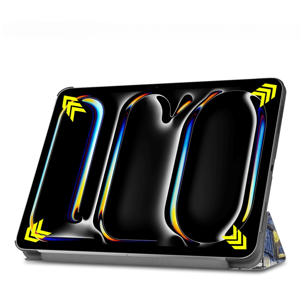 Eine schwarze Tablet-Hülle mit einem lebhaften, abstrakten Muster in Blau, Gelb und Orange, aufrecht stehend vor weißem Hintergrund.