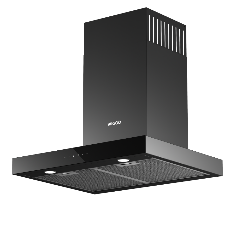 Zwarte afzuigkap met zilveren ventilatieopeningen boven en bedieningspaneel.