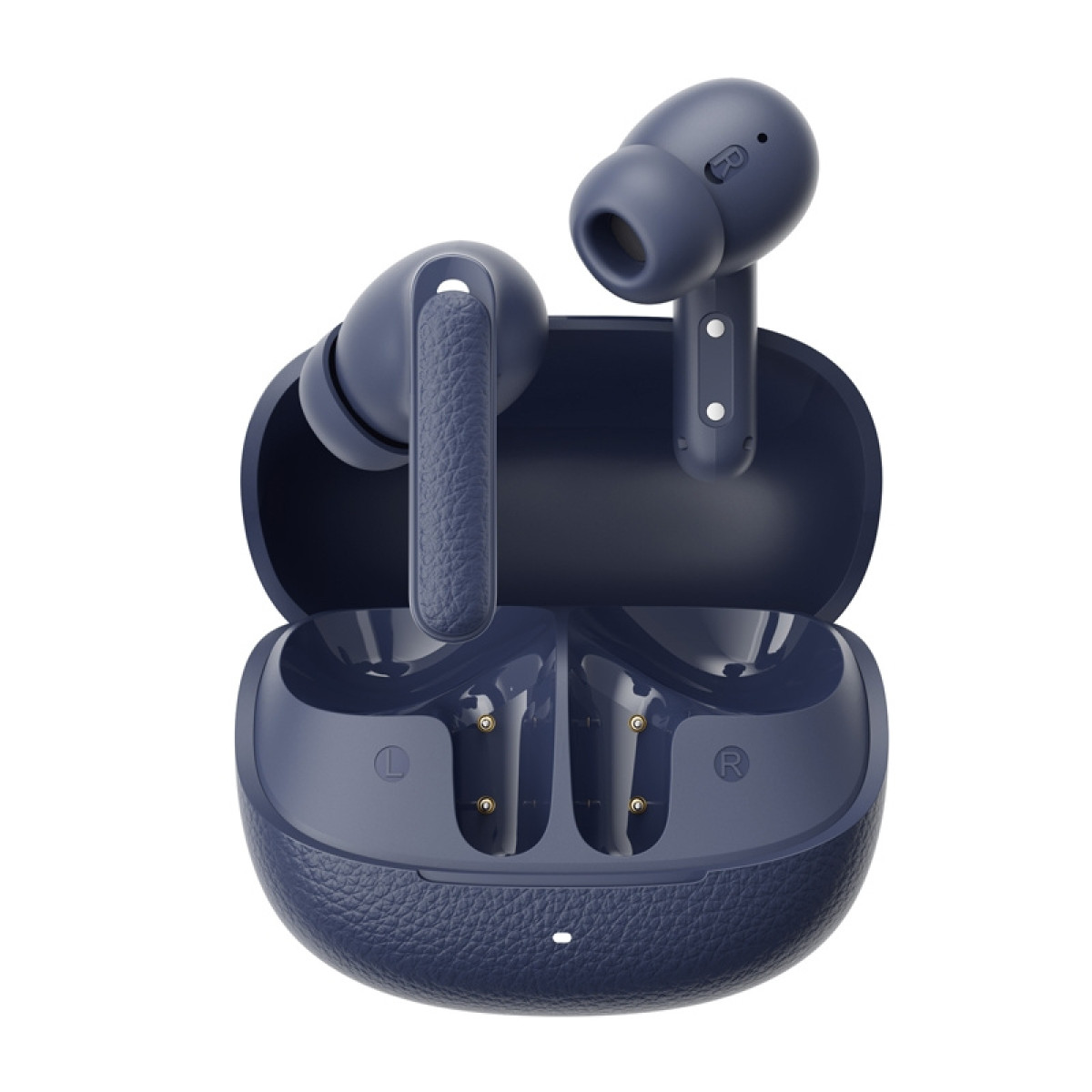 Auricolari wireless blu scuro in una custodia di ricarica, sfondo bianco.