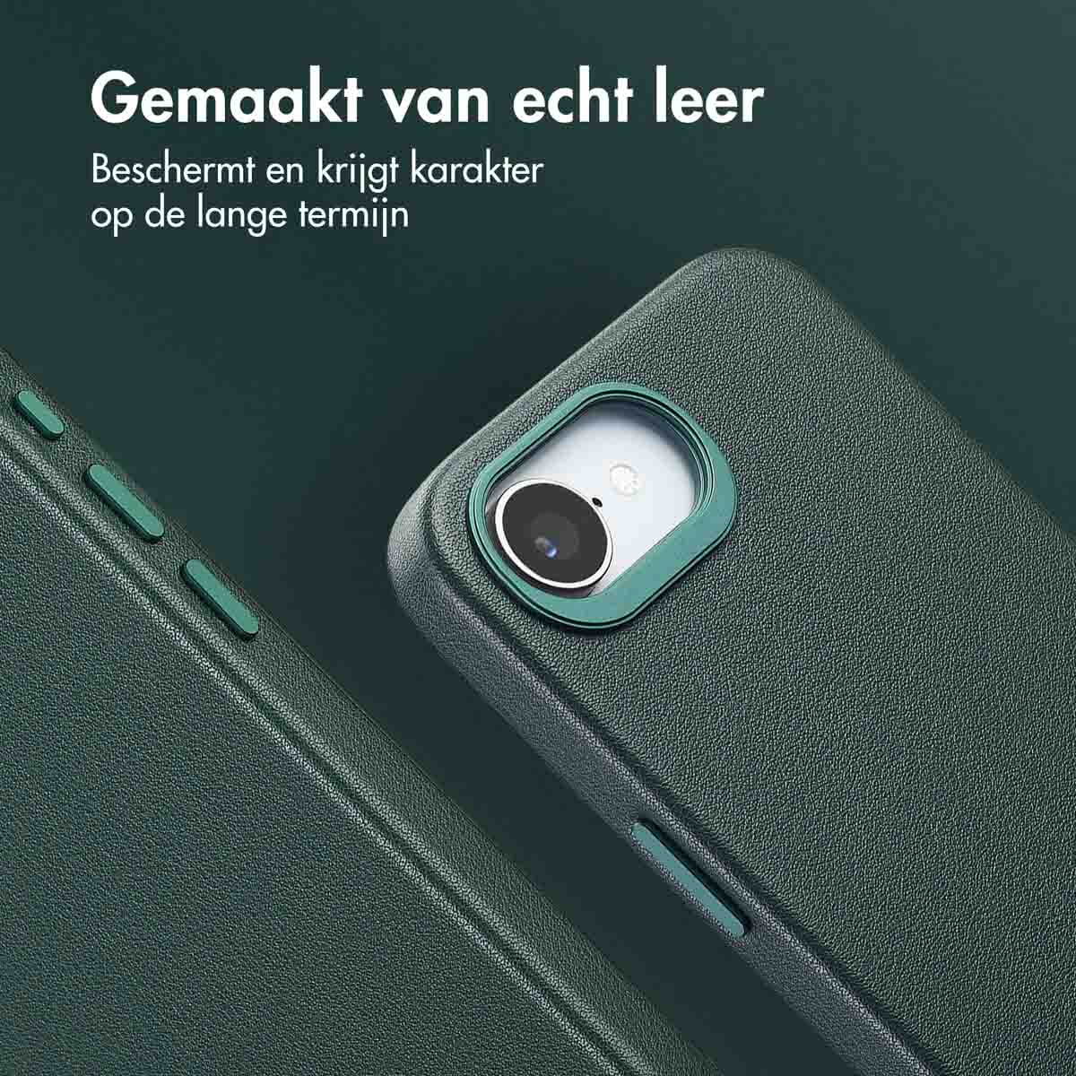 Coque de téléphone en cuir vert foncé avec découpe caméra et boutons.