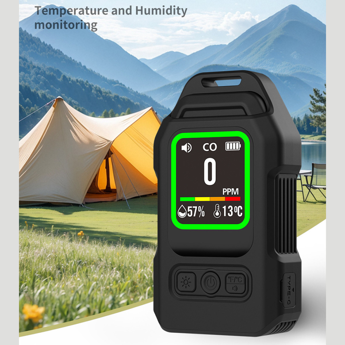 Ein CO-Detektor zeigt 0 PPM, 57% Luftfeuchtigkeit und 13°C an. Zelt im Hintergrund.