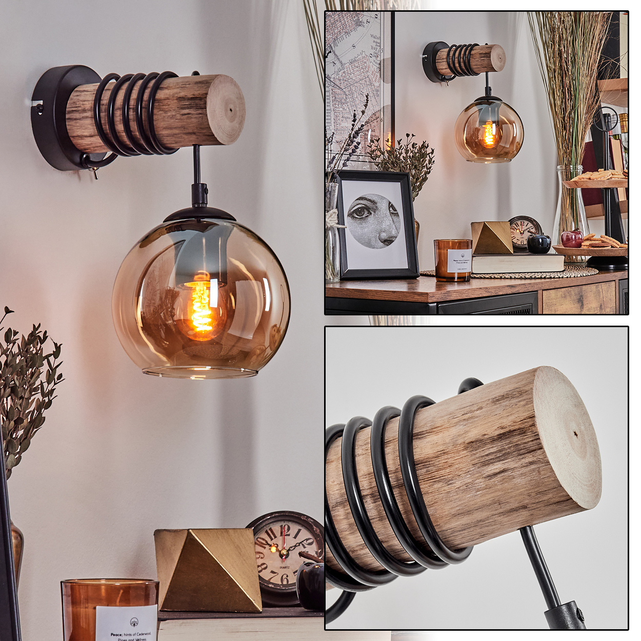Eine Wandleuchte mit Holz und Rauchglas-Schirm, umgeben von Dekoration.