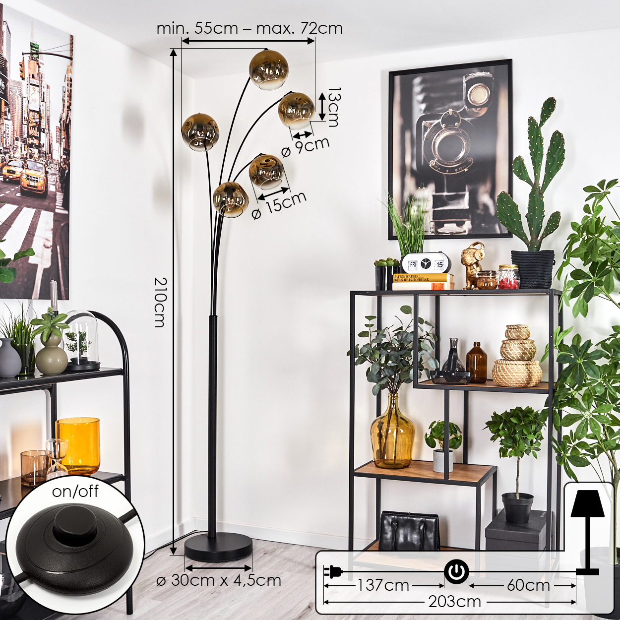 Moderner Stehlampe mit 5 Rauchglas-Kugeln, schwarzem Gestell, Maße auf dem Bild.