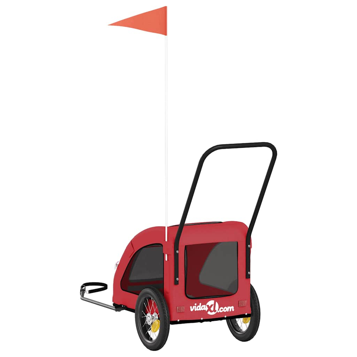 Ein roter Kinderanhänger mit einem orangesfarbenen Wimpel auf einem weißen Mast und einem schwarzen Griff.