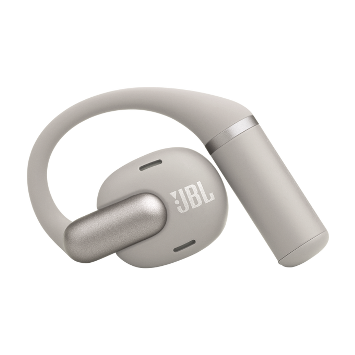 Un auricolare JBL beige con un gancio per fissarlo sopra l'orecchio.