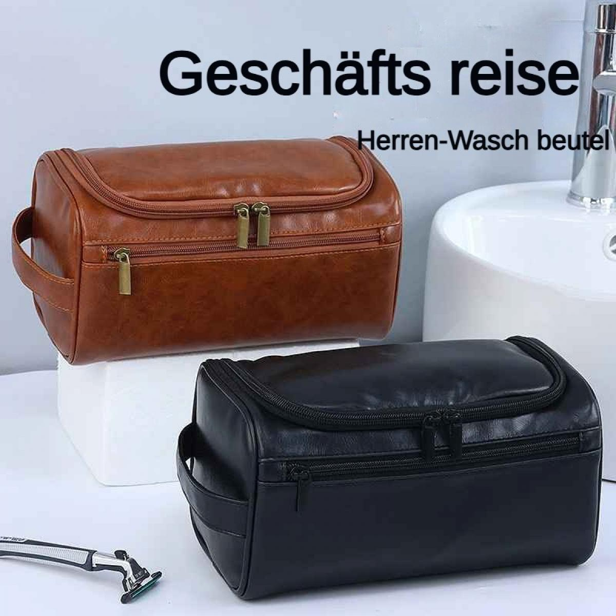 Zwei Kulturbeutel, braun und schwarz, liegen auf einem Waschbecken mit Armatur.