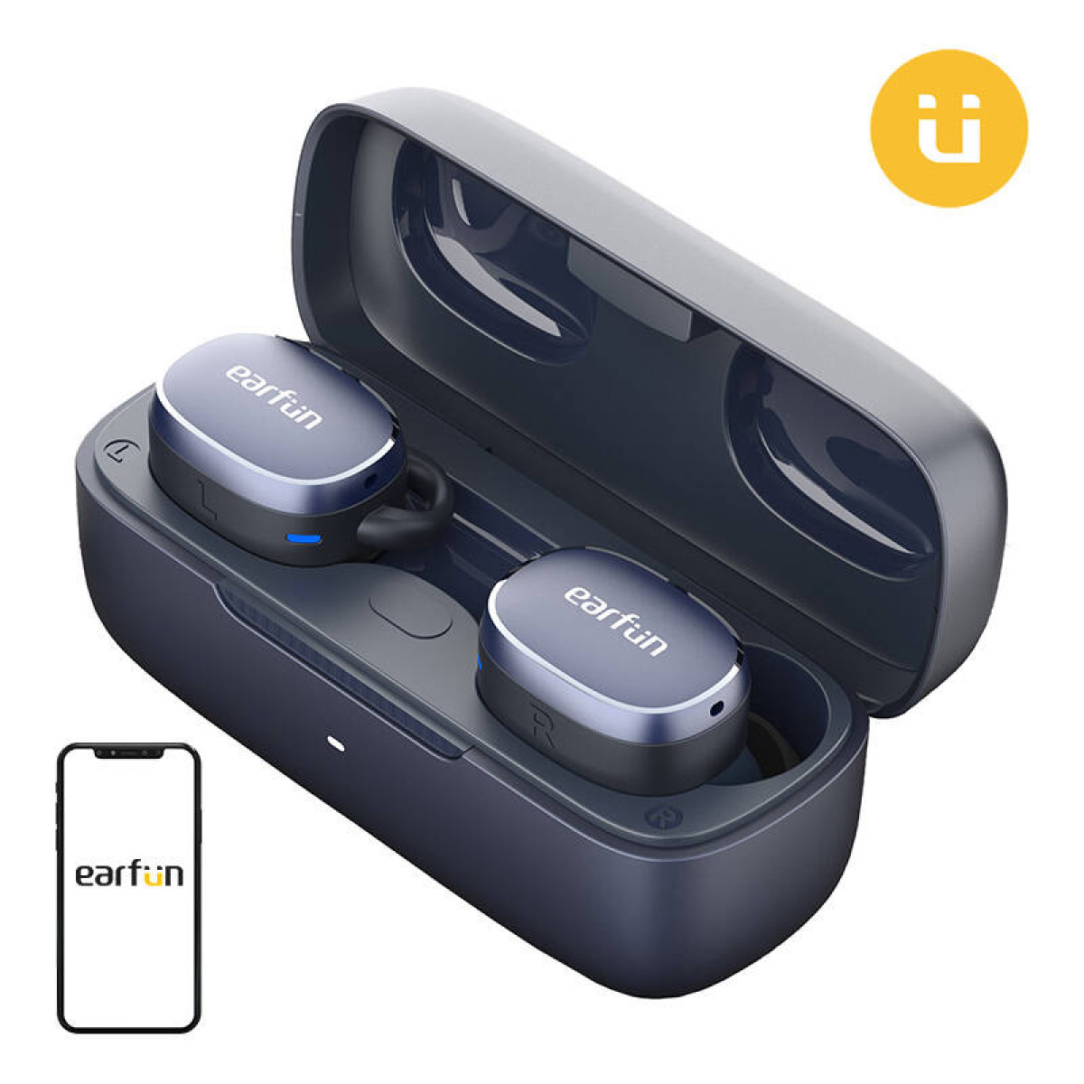 Auricolari wireless in una custodia di ricarica con uno smartphone.