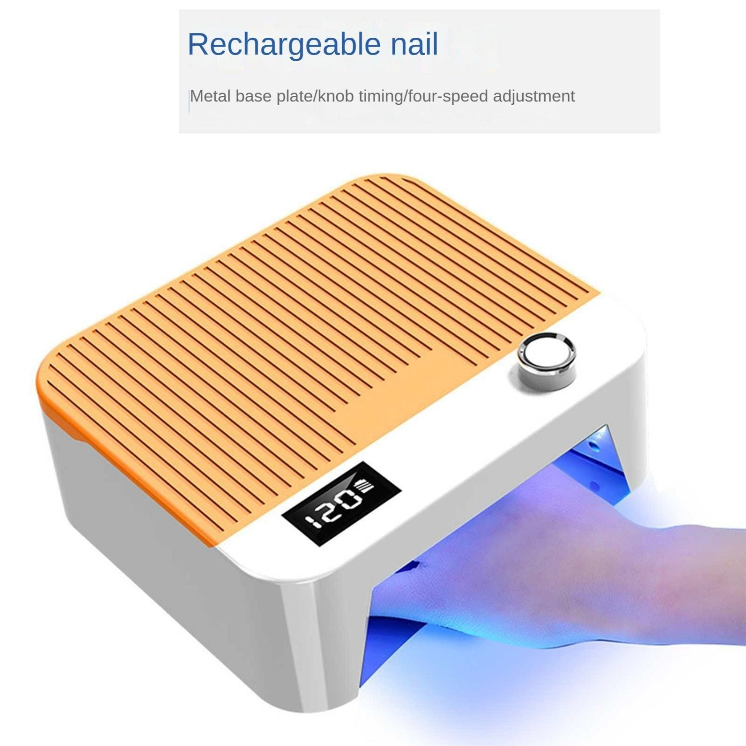 Eine Hand unter einer orange-weißen UV-Nagellampe mit digitaler Anzeige.