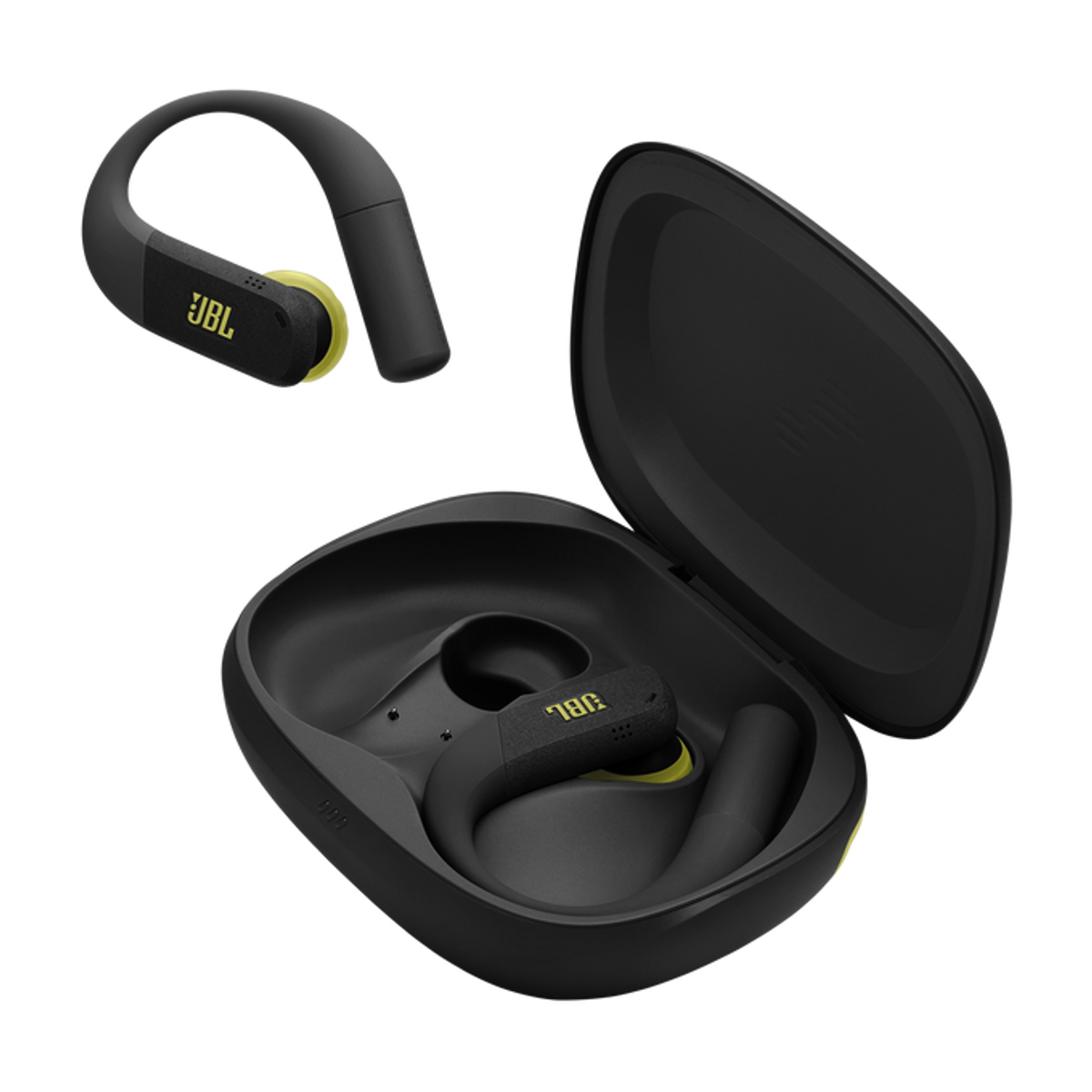 Czarne słuchawki JBL z żółtymi akcentami w etui ładującym i poza nim.