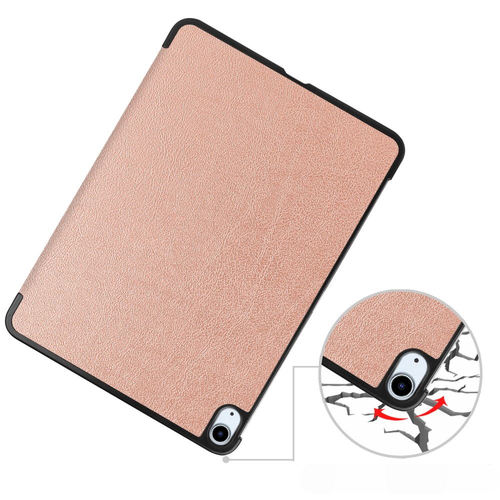 Une housse de tablette texturée or rose montrée en détail.