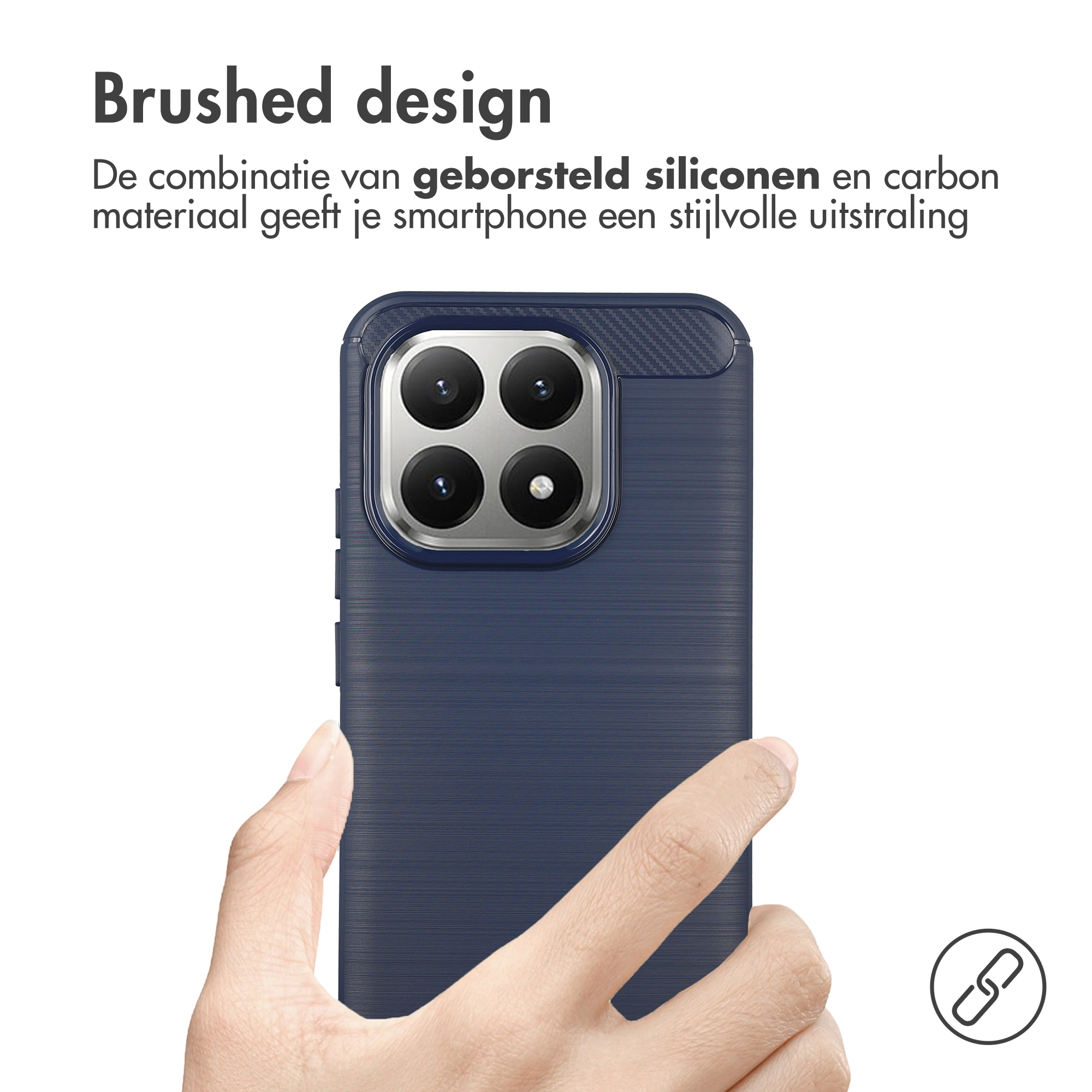 Eine Hand hält ein dunkelblaues Handy mit gebürstetem Design.