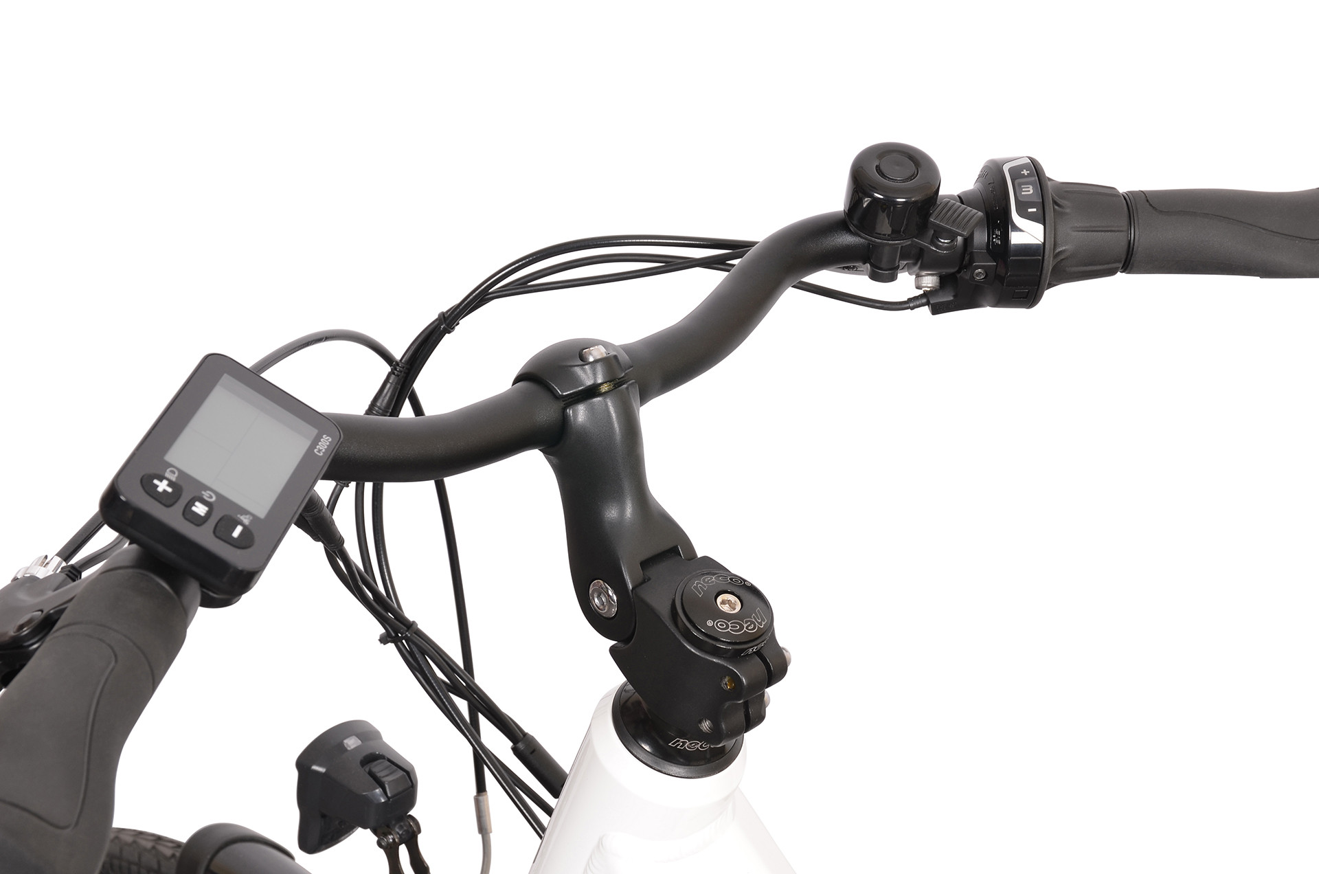 Kierownica roweru elektrycznego z wyświetlaczem, dzwonkiem i kontrolkami.